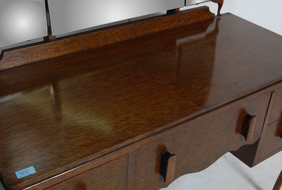 1930’S QUEEN ANNE STYLE OAK DRESSING TABLE - Image 3 of 6