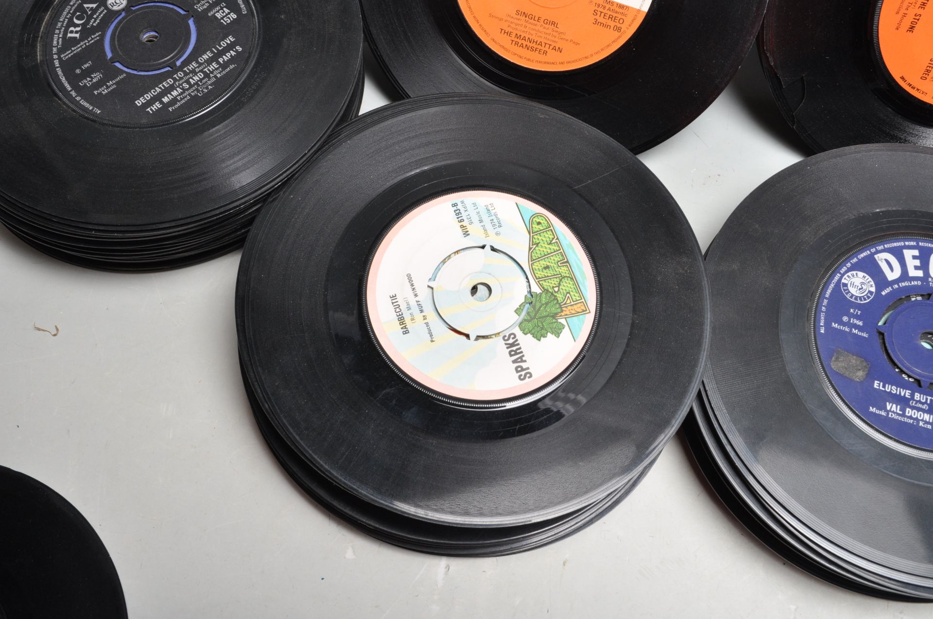 COLLECTION OF APPROX 150 VINTAGE VINYL 45RPM 7INCH SINGLES - Image 3 of 20