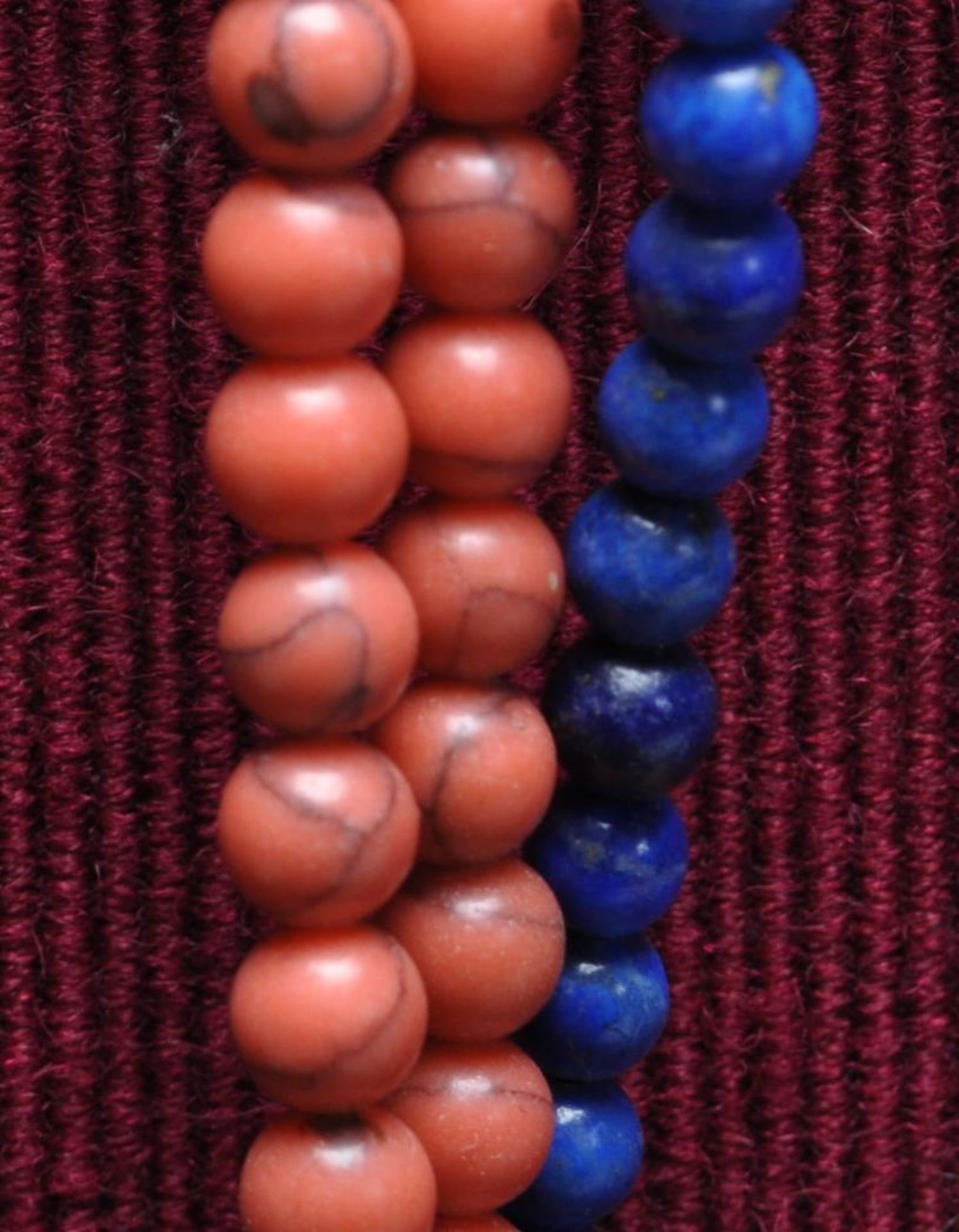 COLLECTION OF 20TH CENTURY GLASS BEAD NECKLACES AND OTHERS - Image 11 of 11