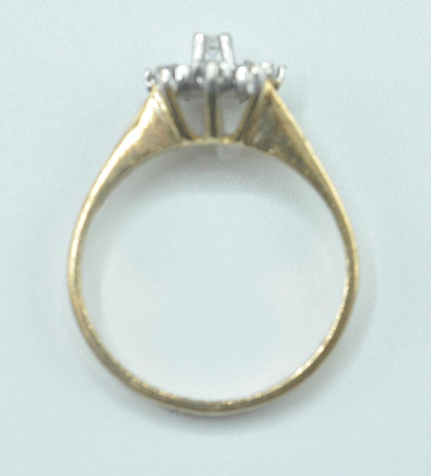YELLOW GOLD AND DIAMOND RING - Image 8 of 8