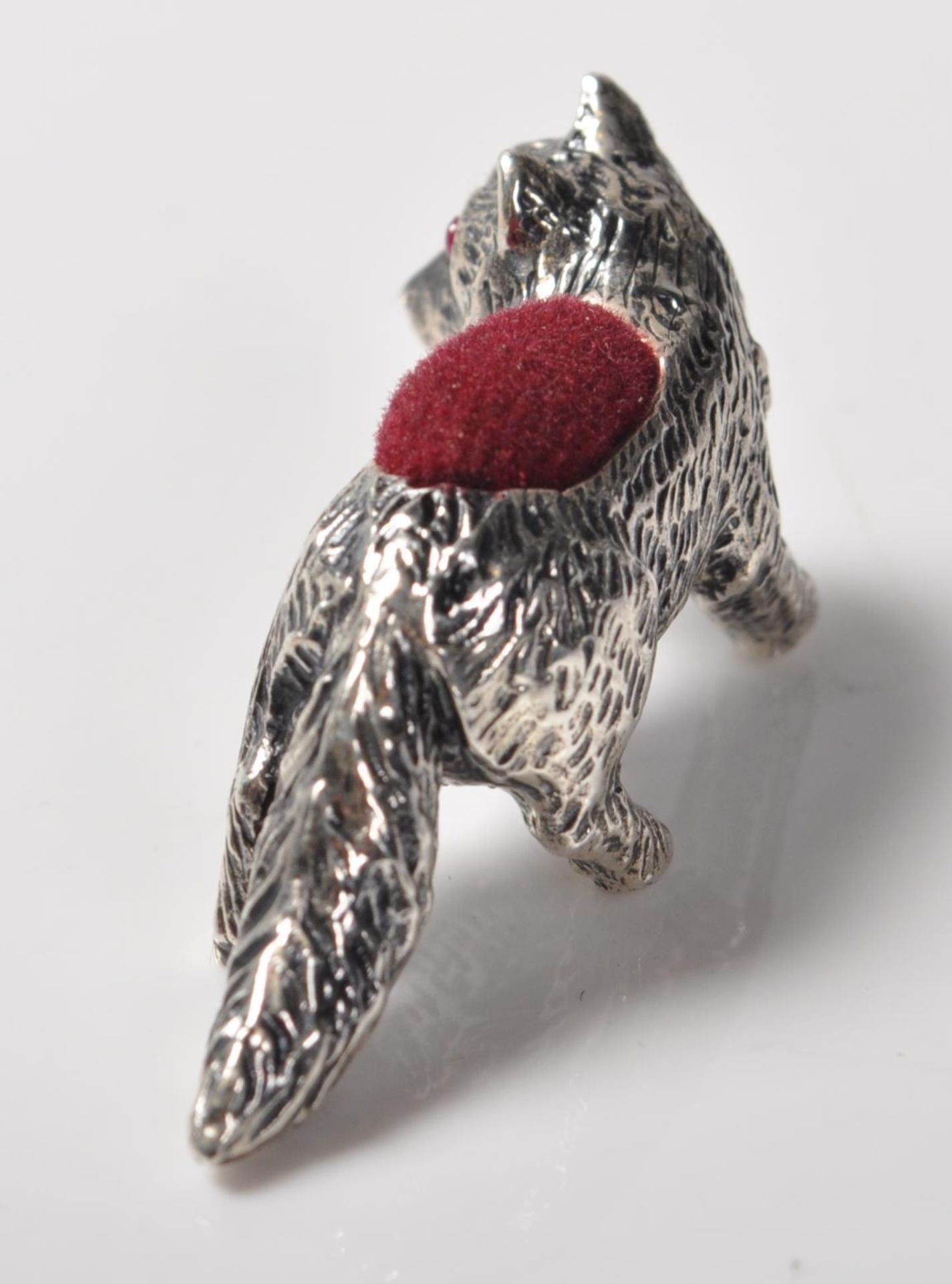 STAMPED STERLING SILVER PINCUSHION IN THE FORM OF A FOX - Image 3 of 6