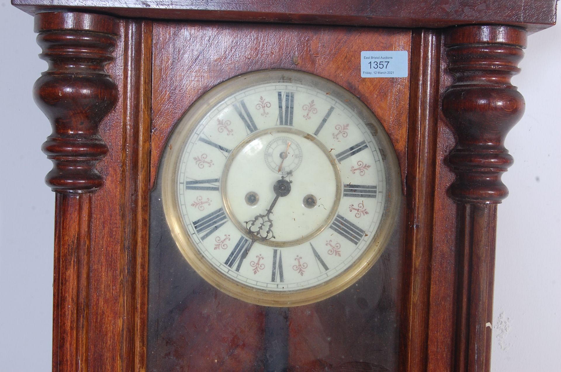 EARLY 20TH CENTURY MAHOGANY CASE VIENNA CLOCK WITH EIGHT DAYS MOVEMENT - Image 2 of 5