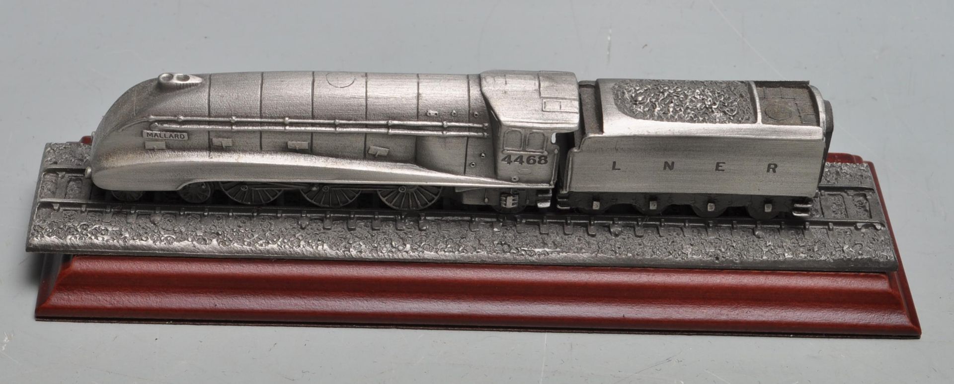 COLLECTION OF ROYAL HAMPSHIRE ART FOUNDRY PEWTER TRAINS AND LOCOMOTIVES - Bild 6 aus 12