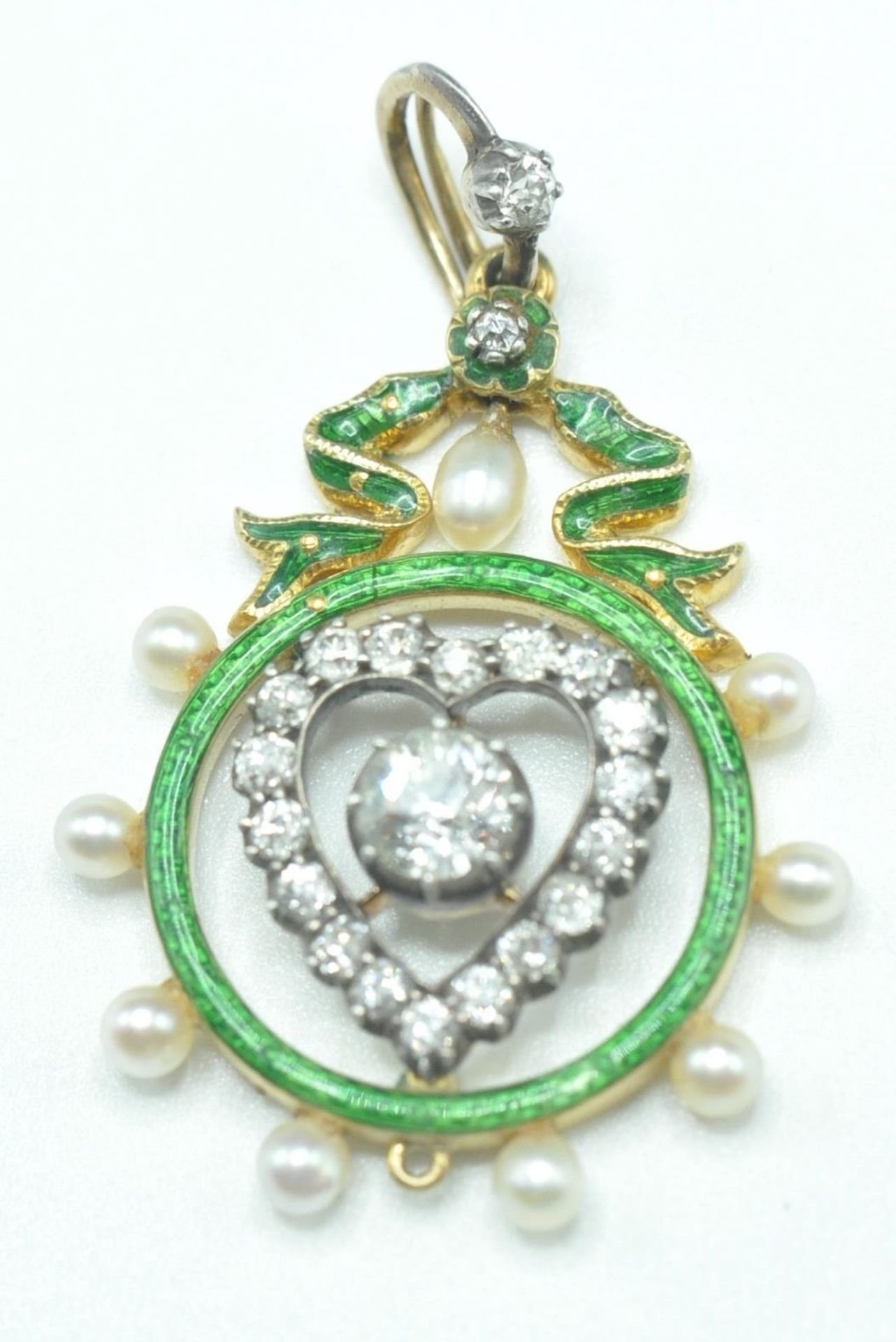 EDWARDIAN DIAMOND ENAMEL AND PEARL PENDANT