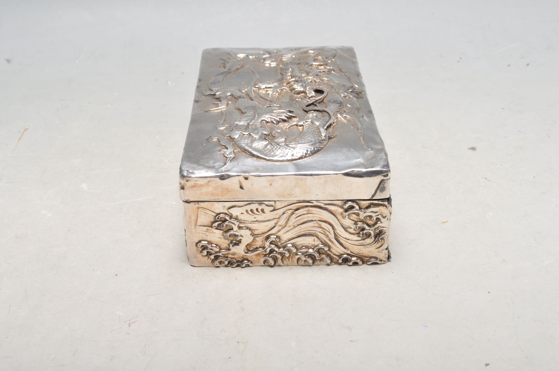 CHINESE SILVER BOX WITH SILVER AND COSTUME JEWELLERY - Bild 12 aus 13