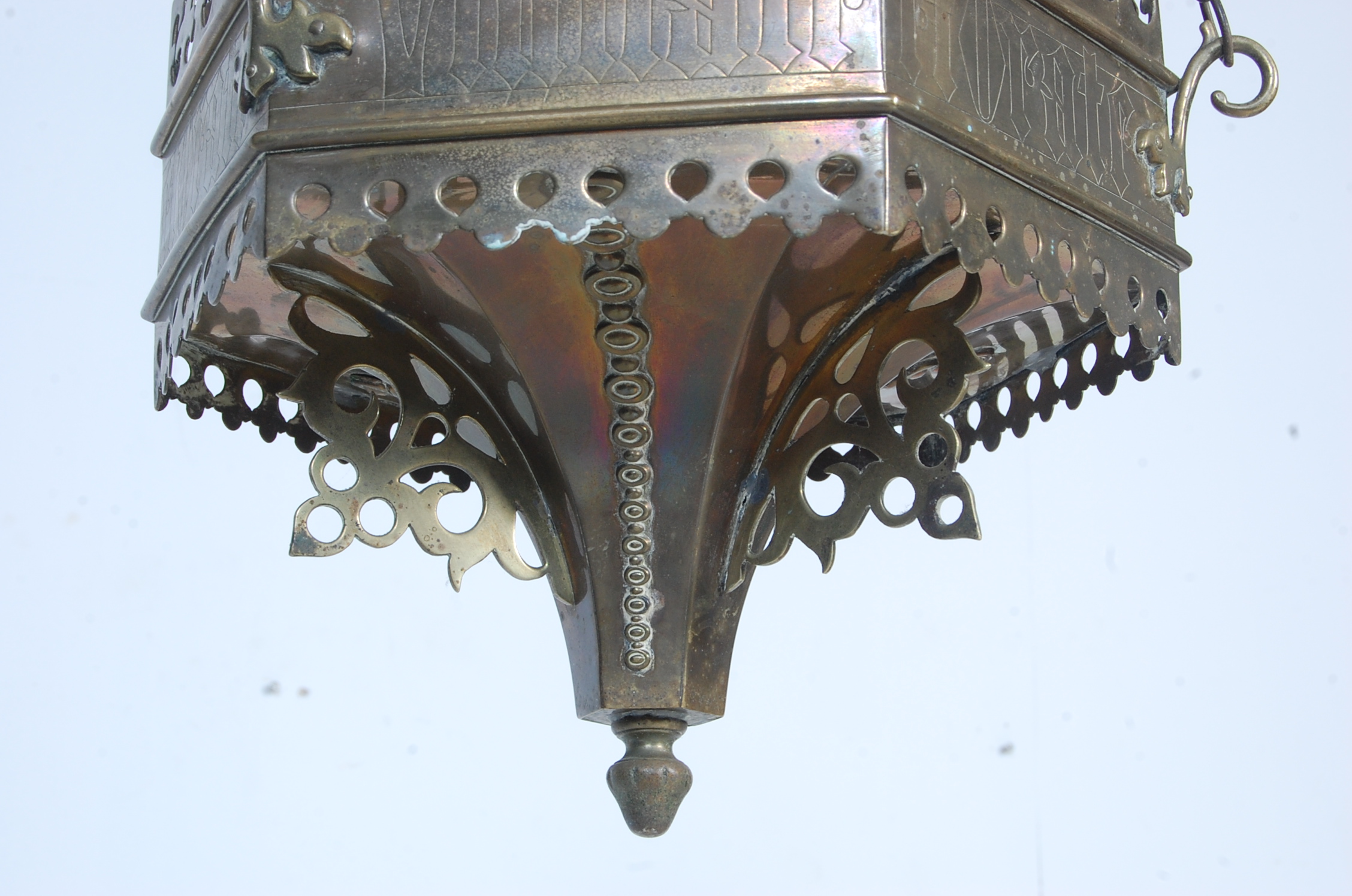 20TH CENTURY MOROCCAN STYLE BRASS CEILING OIL LAMP - Image 5 of 8