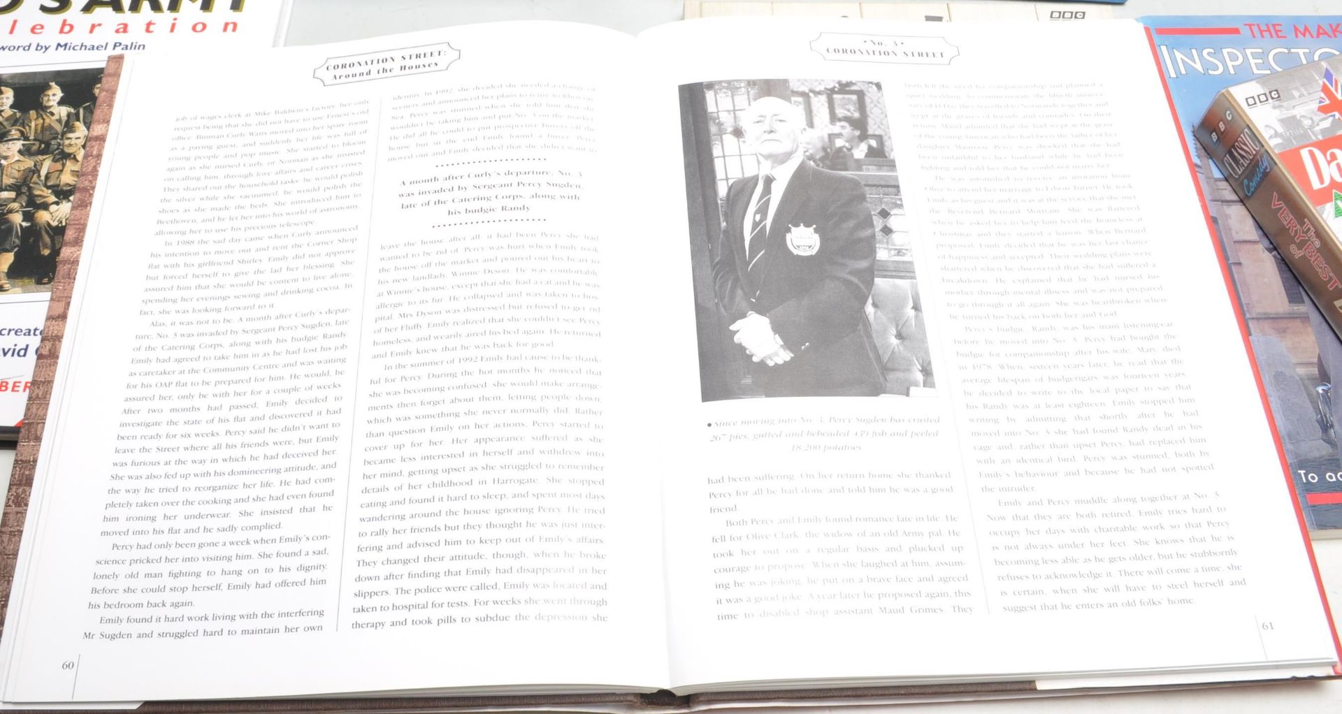 DADS ARMY / TELEVISION HISTORY - COLLECTION OF BOOKS - Bild 5 aus 8