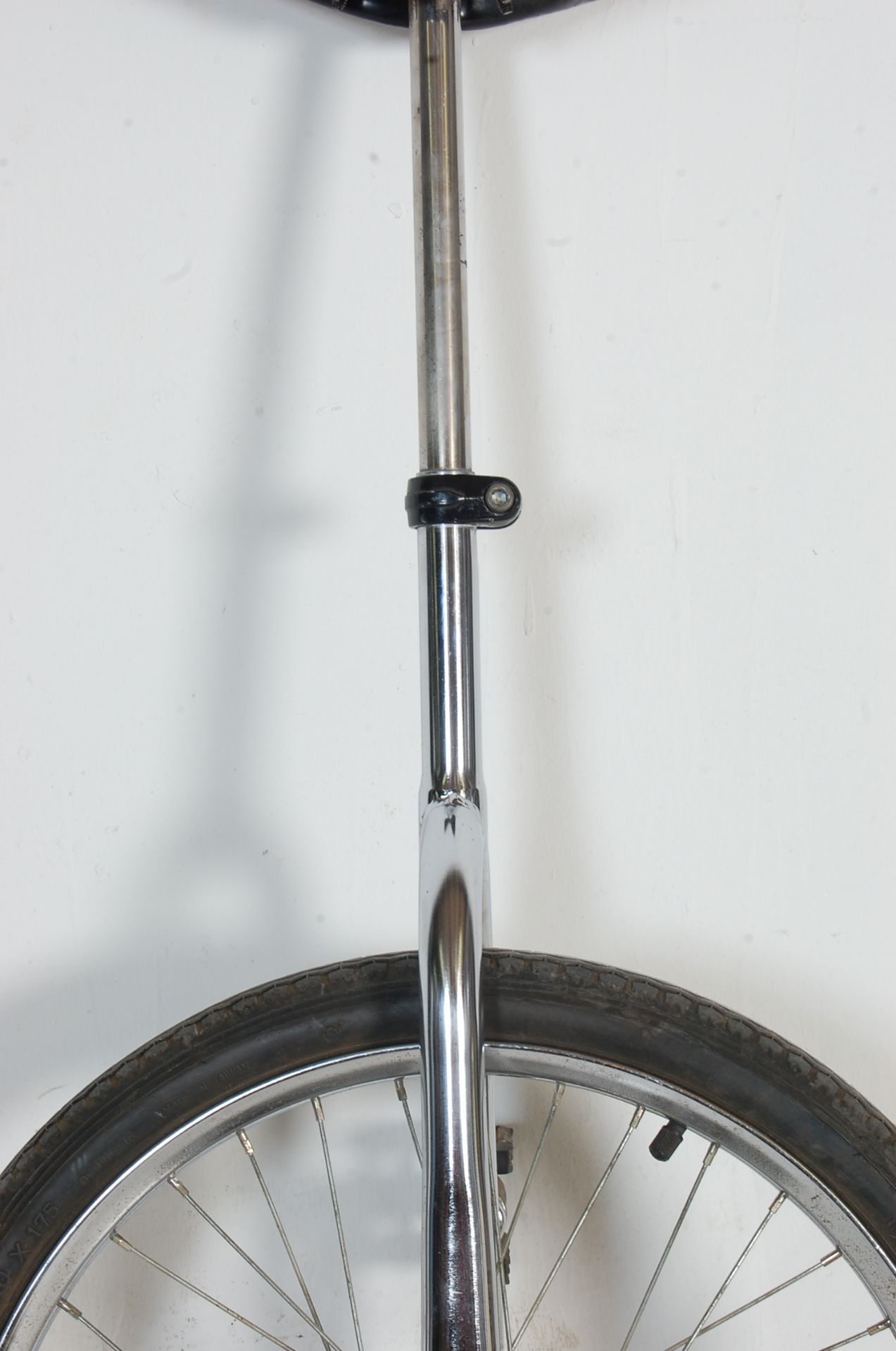 CONTEMPORARY ALUMINIUM UNICYCLE - Bild 3 aus 7