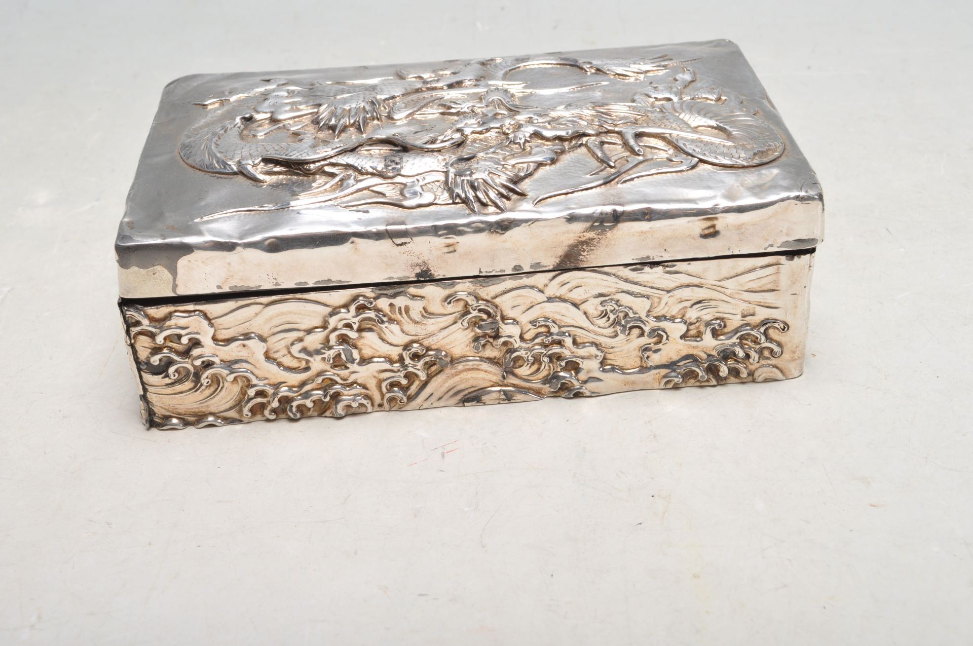 CHINESE SILVER BOX WITH SILVER AND COSTUME JEWELLERY - Bild 11 aus 13