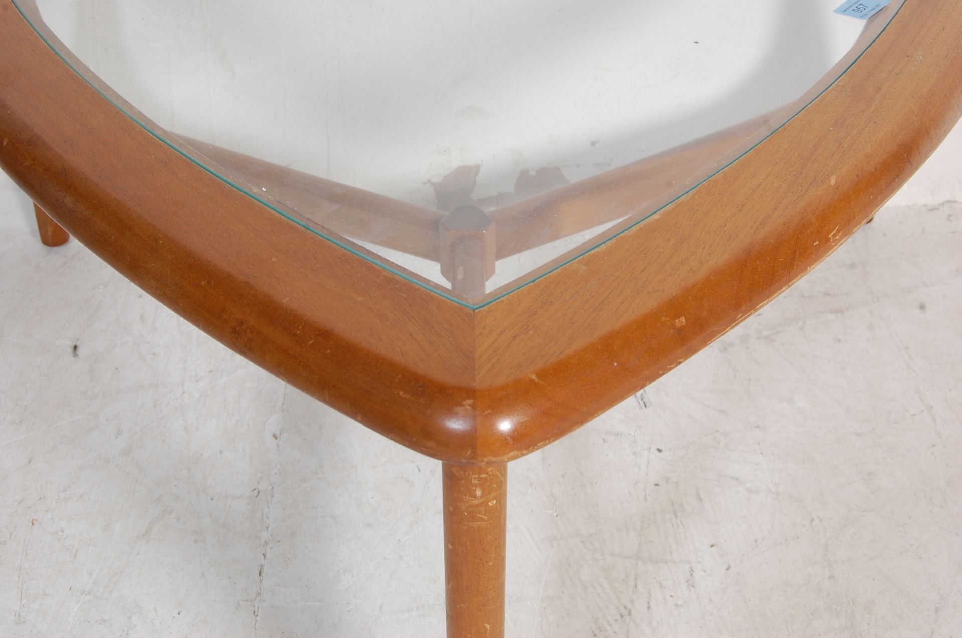 MID CENTURY STATEROOM - STONEHILL TEAK COFFEE TABLE - Bild 4 aus 7