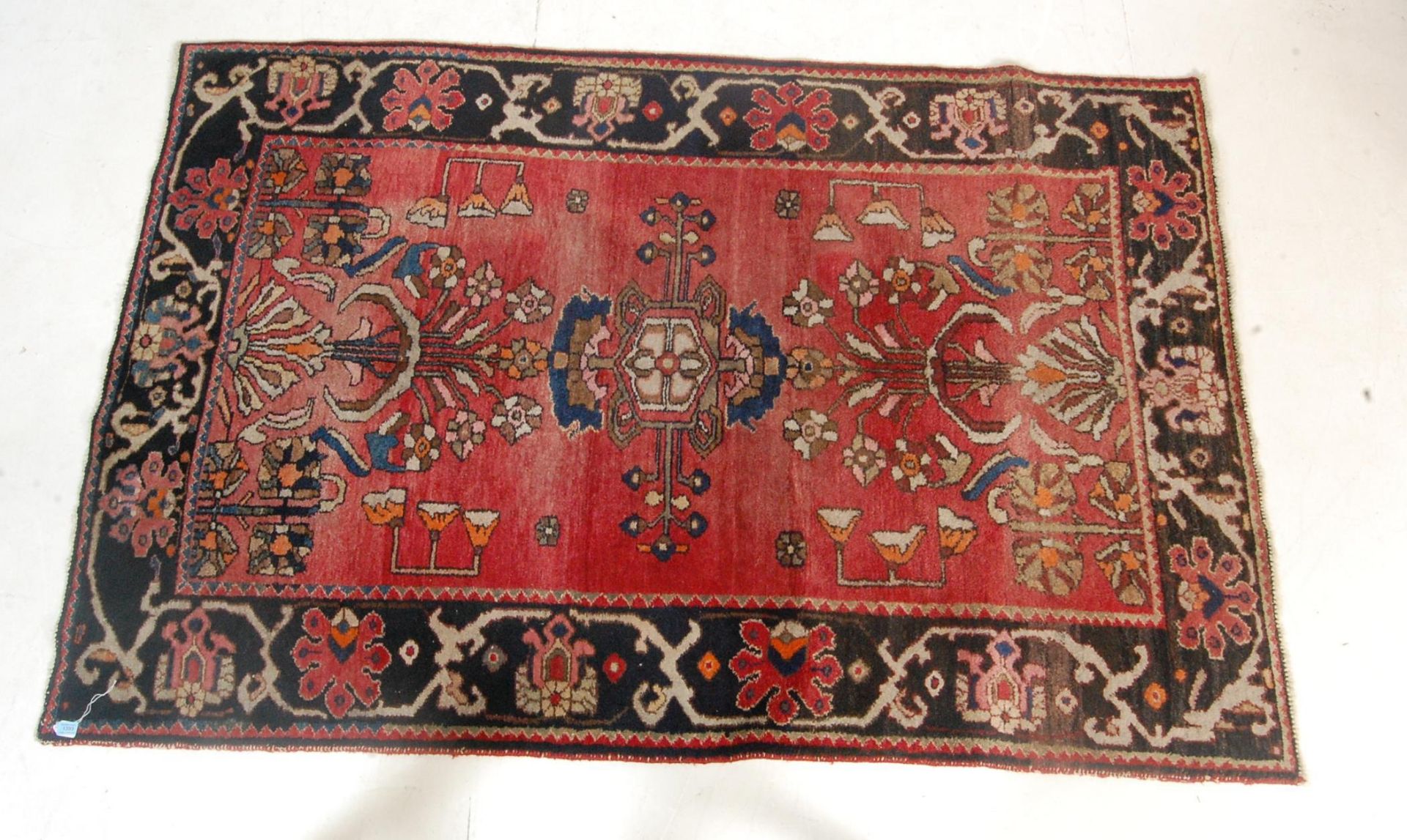 20TH CENTURY MIDDLE EASTERN PERSIAN LILIHAN RUG