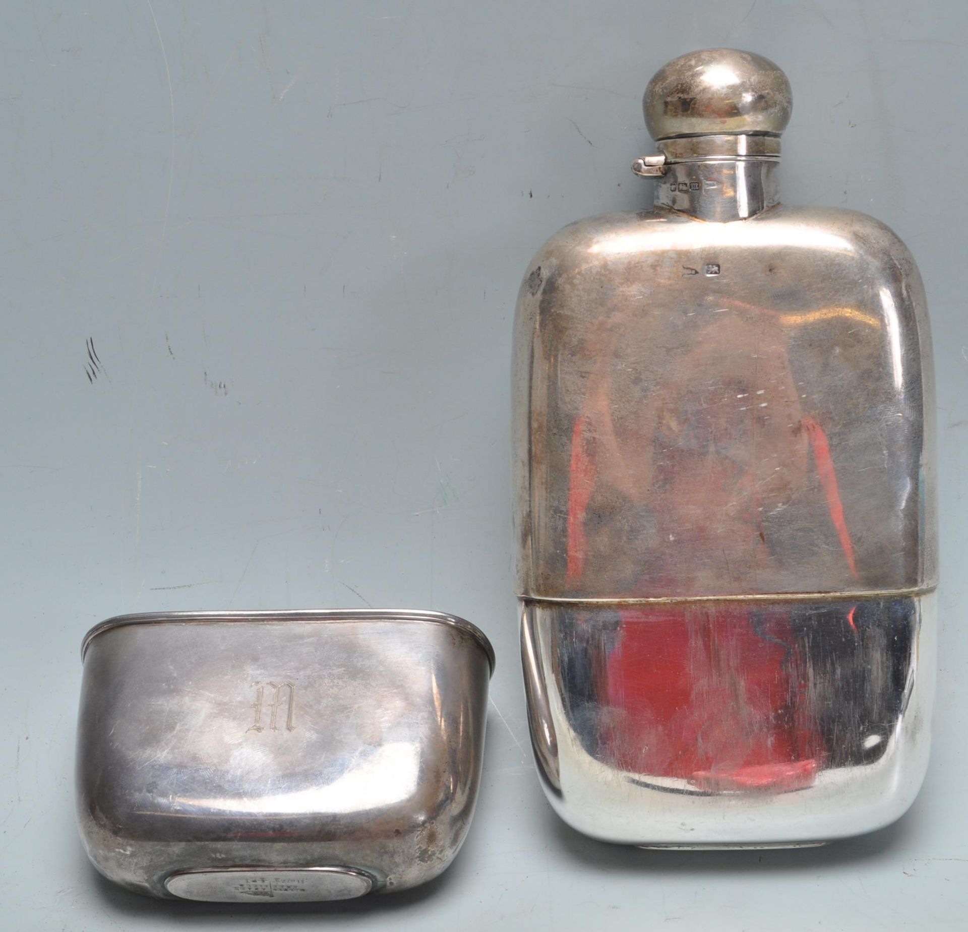 ANTIQUE EDWARDIAN SILVER HALLMARKED FLASK BY WALKER AND HALL - Image 7 of 8