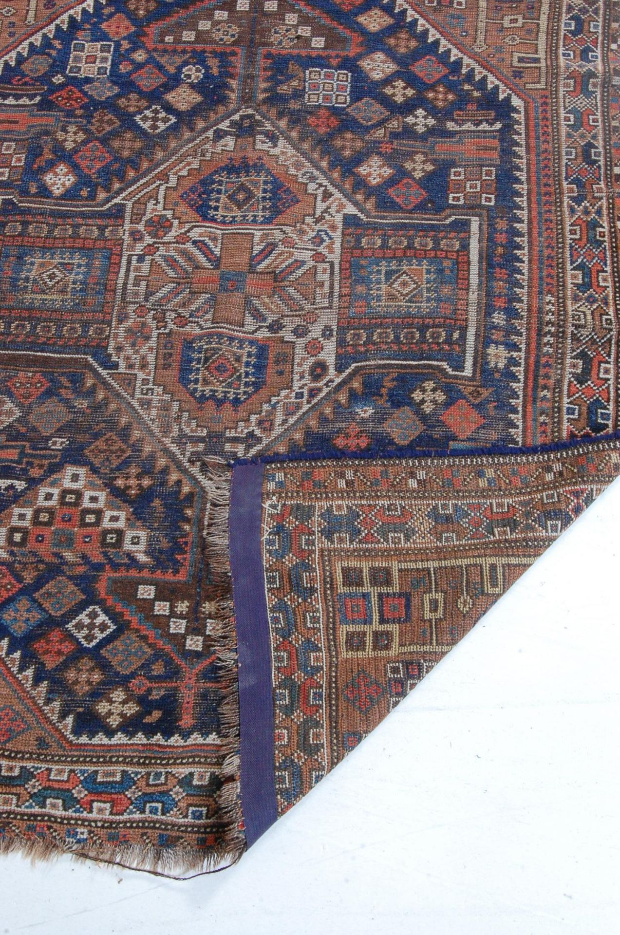 19TH CENTURY SOUTHWEST PERSIAN KHAMSEH RUG - Bild 7 aus 7