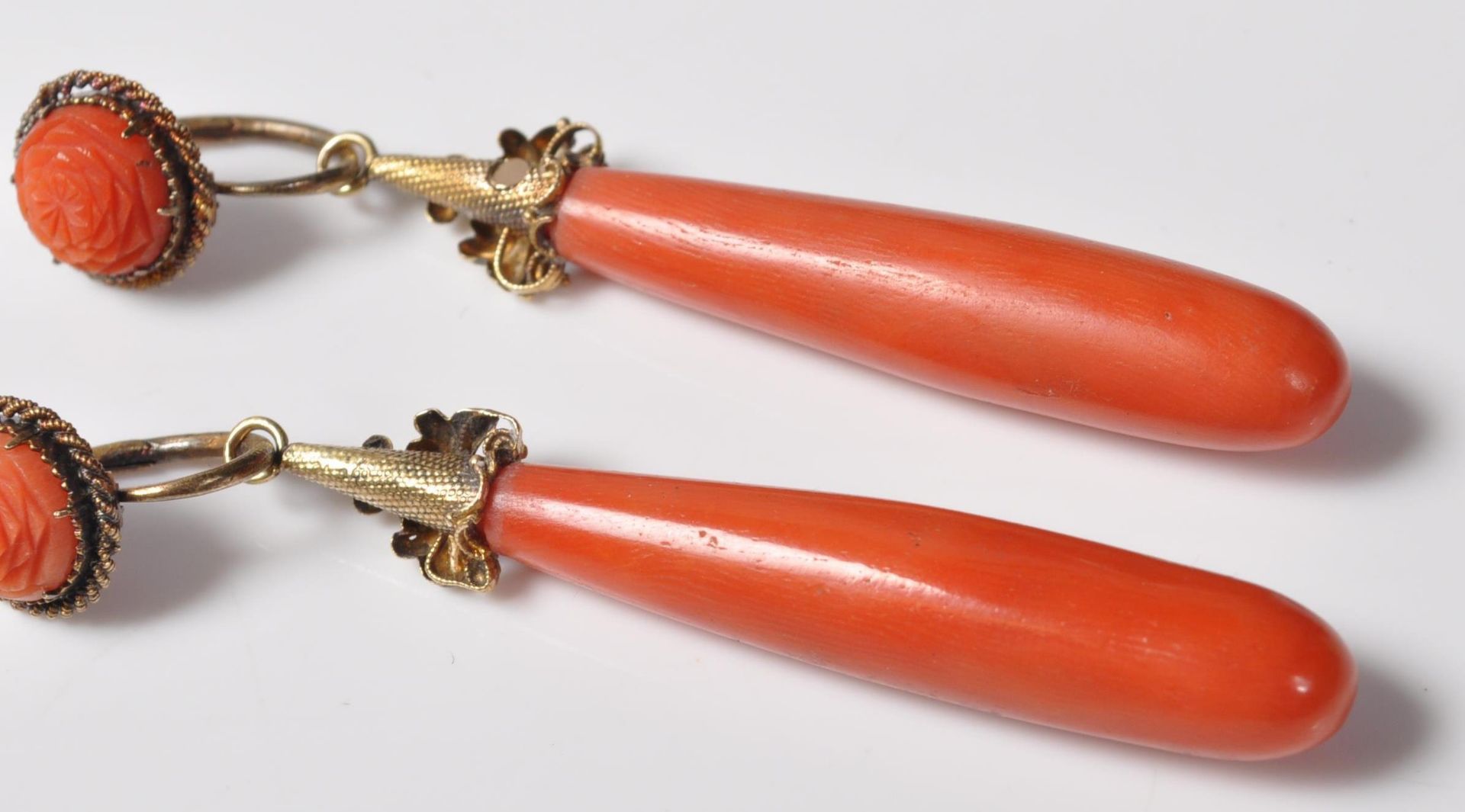 PAIR OF GEORGIAN GOLD AND RED CORAL DROP EARRINGS - Image 4 of 7