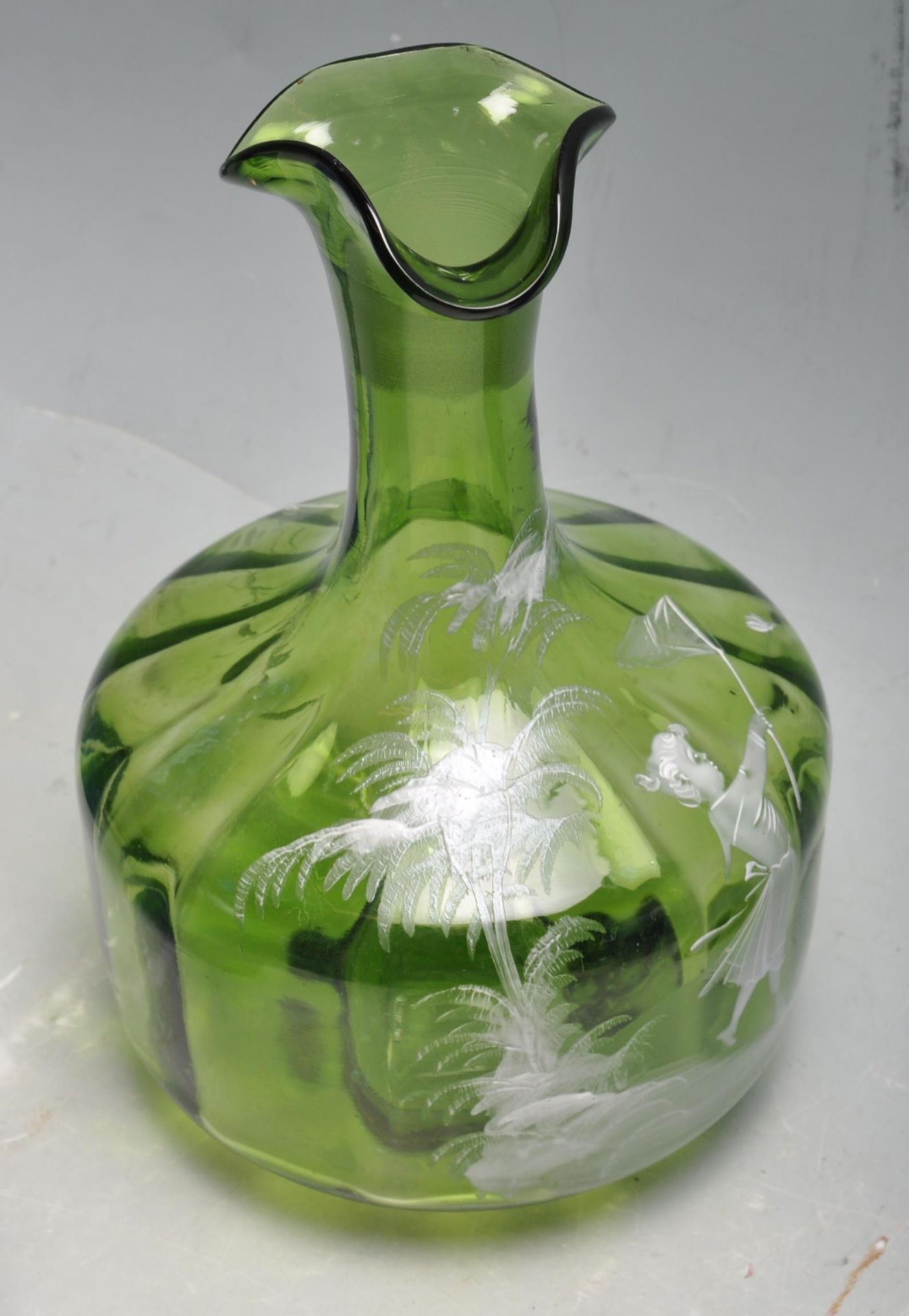 19TH CENTURY VICTORIAN AND 20TH CENTURY HAND-BLOWN COLOURED GLASS VASES - Image 9 of 9
