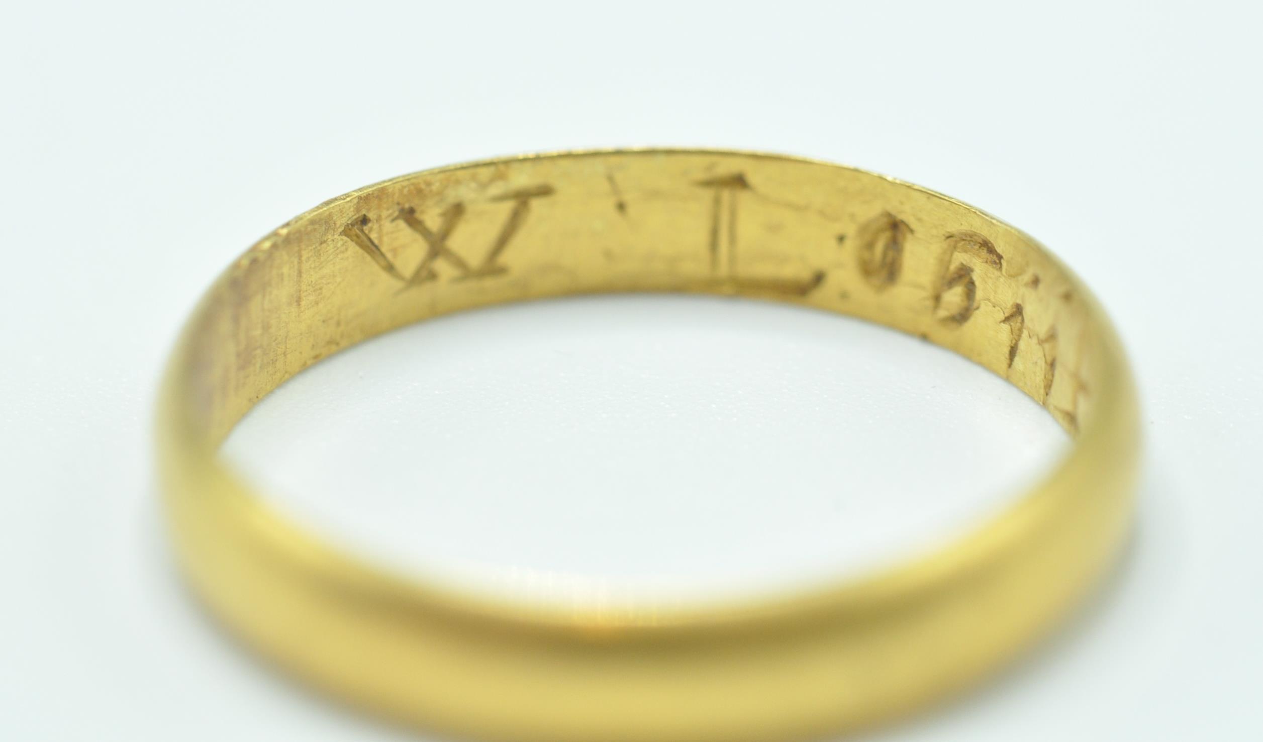 GEORGIAN GOLD MOMENTRO MORI MOURNING RING WITH SKULL - Image 5 of 9
