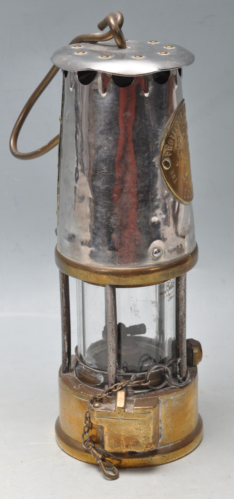 EARLY 20TH CENTURY BRASS AND METAL MINERS LAMP - Bild 5 aus 5
