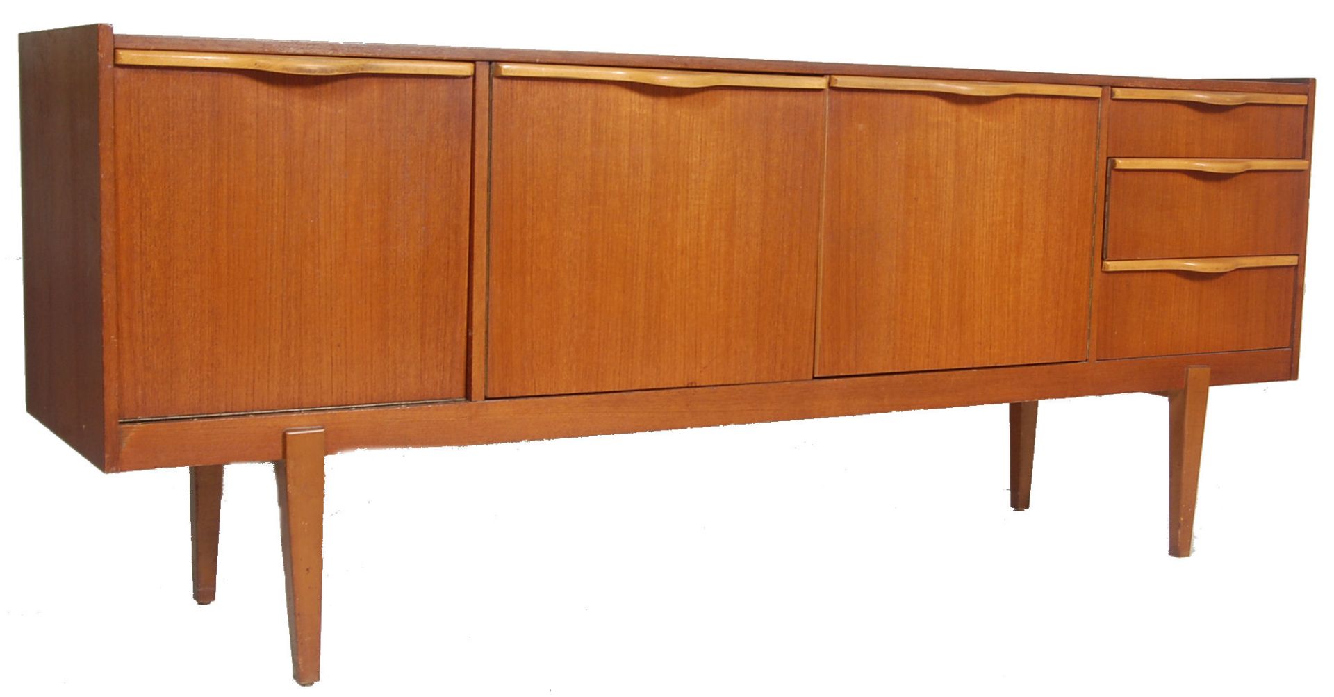 RETRO VINTAGE TEAK WOOD SIDEBOARD IN THE MANNER OF DUNVEGAN -