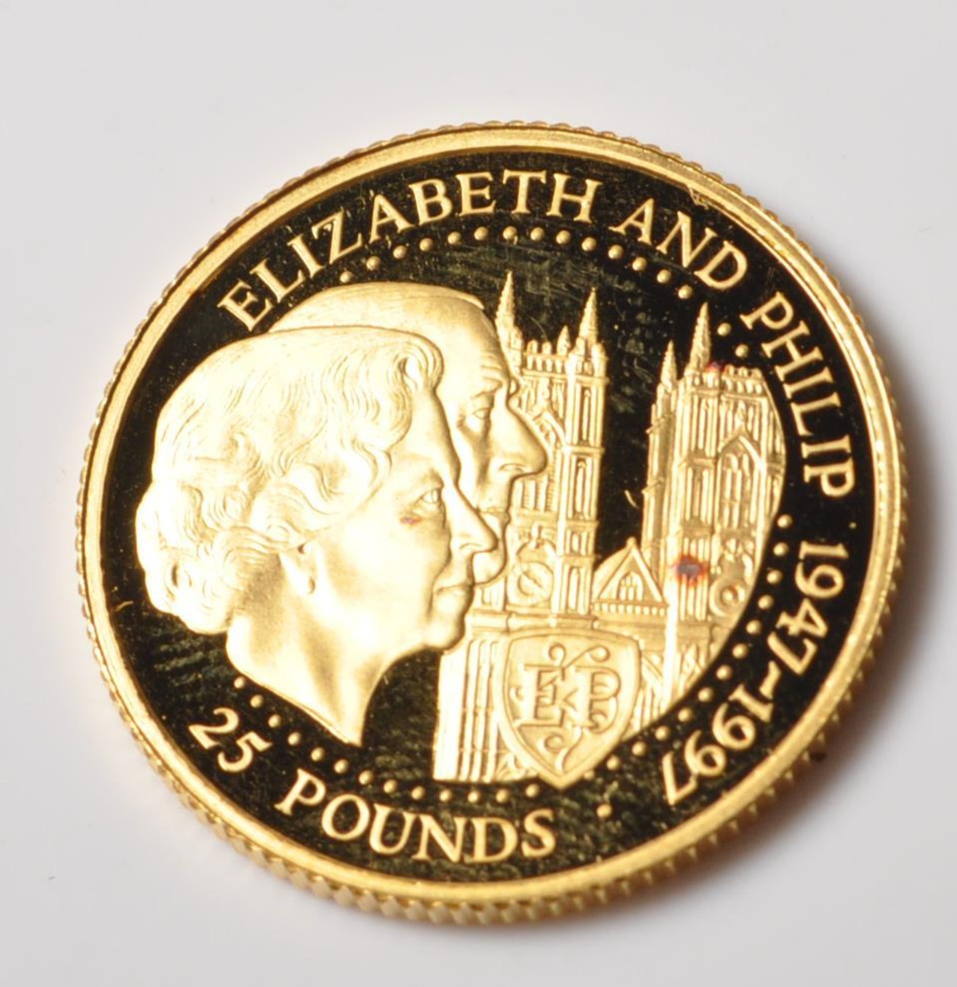 1997 GUERNSEY GOLDEN WEDDING ANNIVERSARY £25 COIN - Bild 3 aus 4