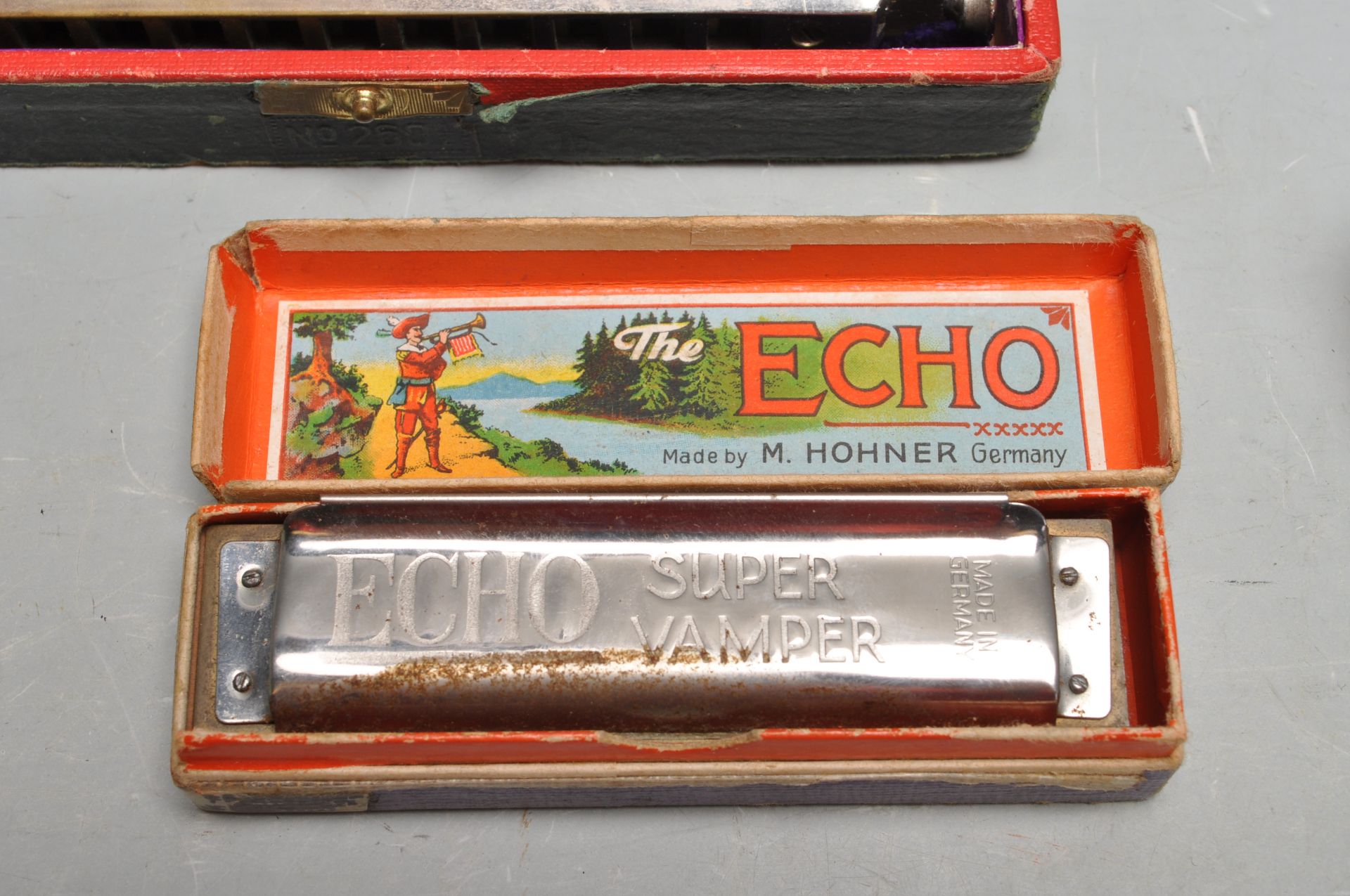 SEVEN MID CENTURY AND LATER HARMONICA MUSICAL INSTRUMENTS - Bild 6 aus 8