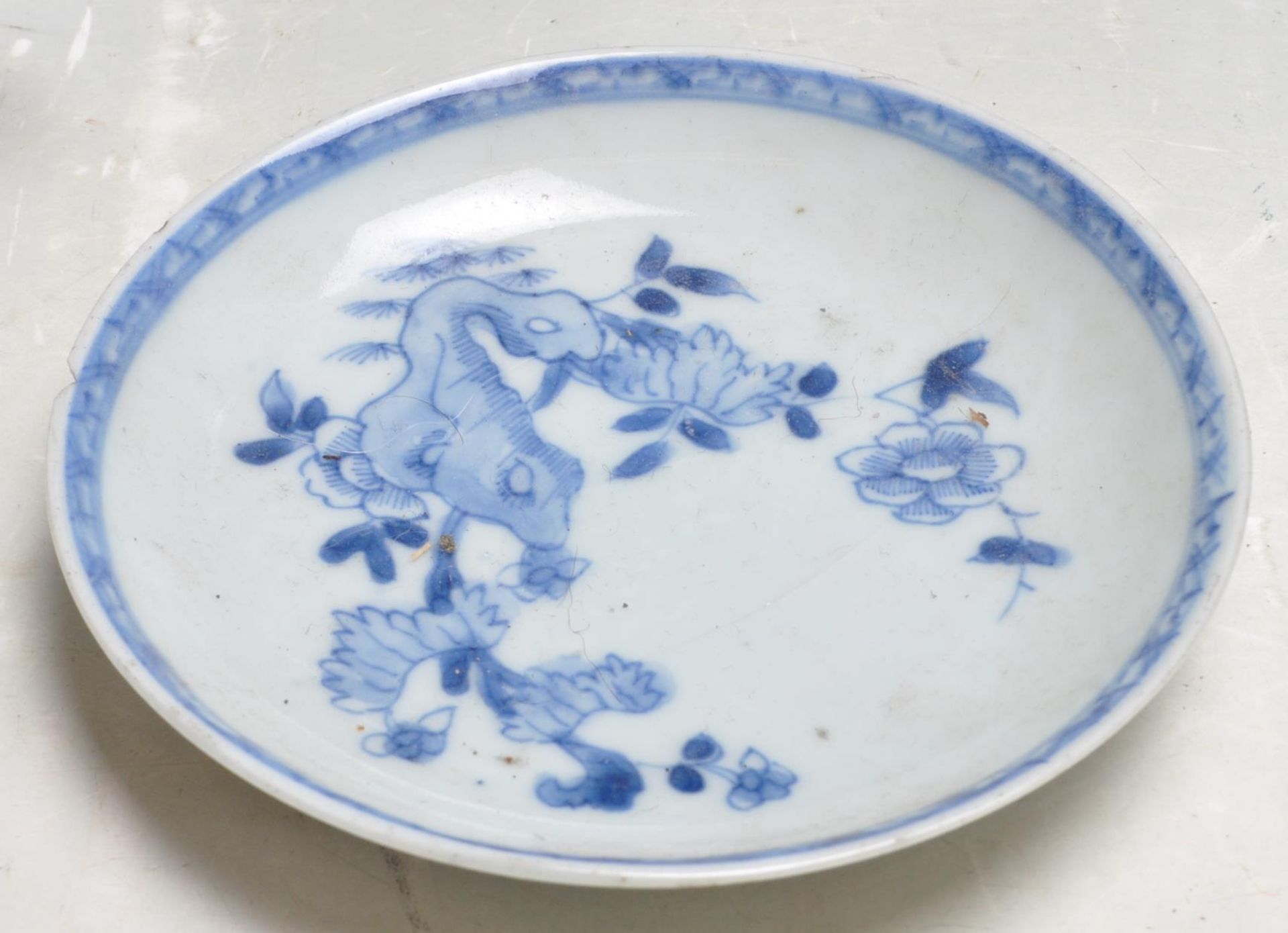 COLLECTION OF ANTIQUE AND LATER CHINESE AND JAPANESE CABINET PLATES - Bild 5 aus 13
