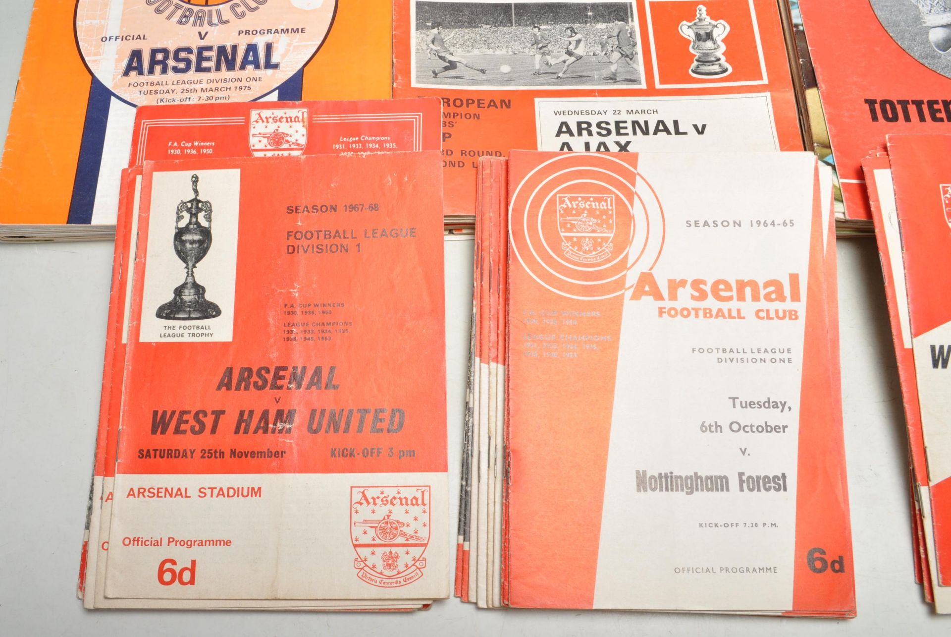 COLLECTION OF ARSENAL FOOTBALL CLUB RELATED EPHEMERA - Bild 4 aus 8