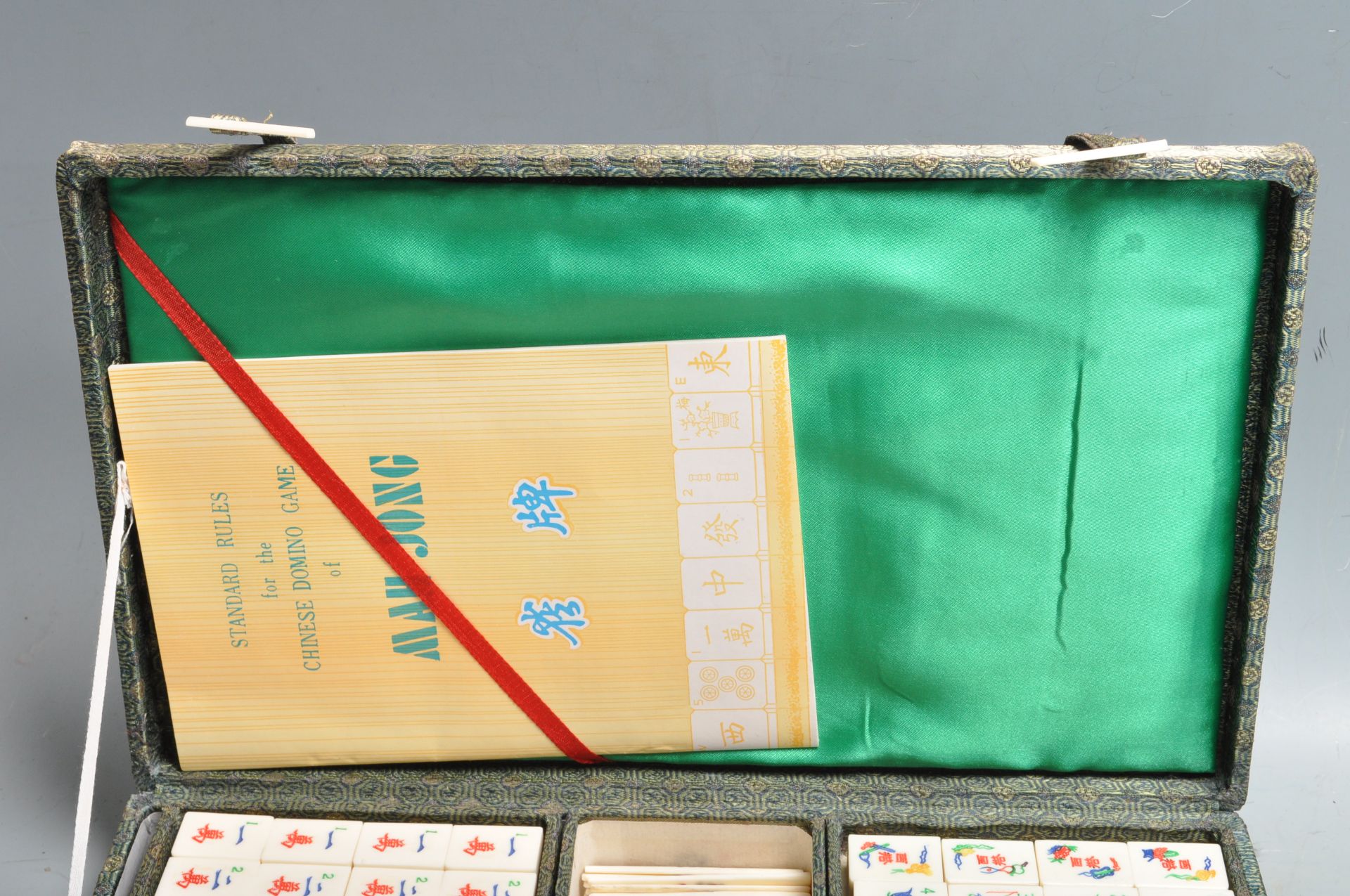 VINTAGE RETRO 20TH CENTURY CHINESE ORIENTAL MAH JONGG GAME SET - Bild 3 aus 6