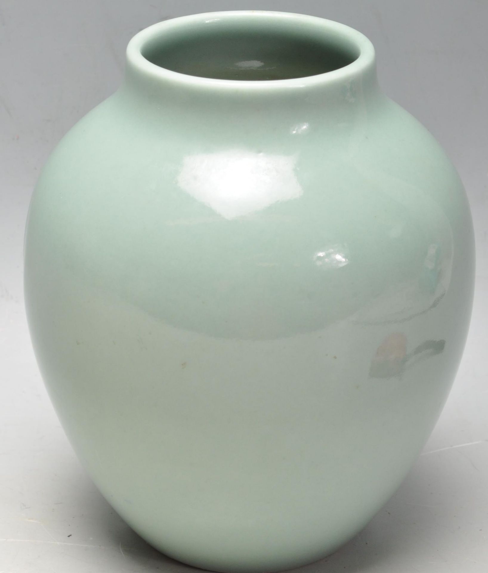 LATE 20TH CENTURY CHINESE MONOCHROME CELADON GINGE - Bild 4 aus 11