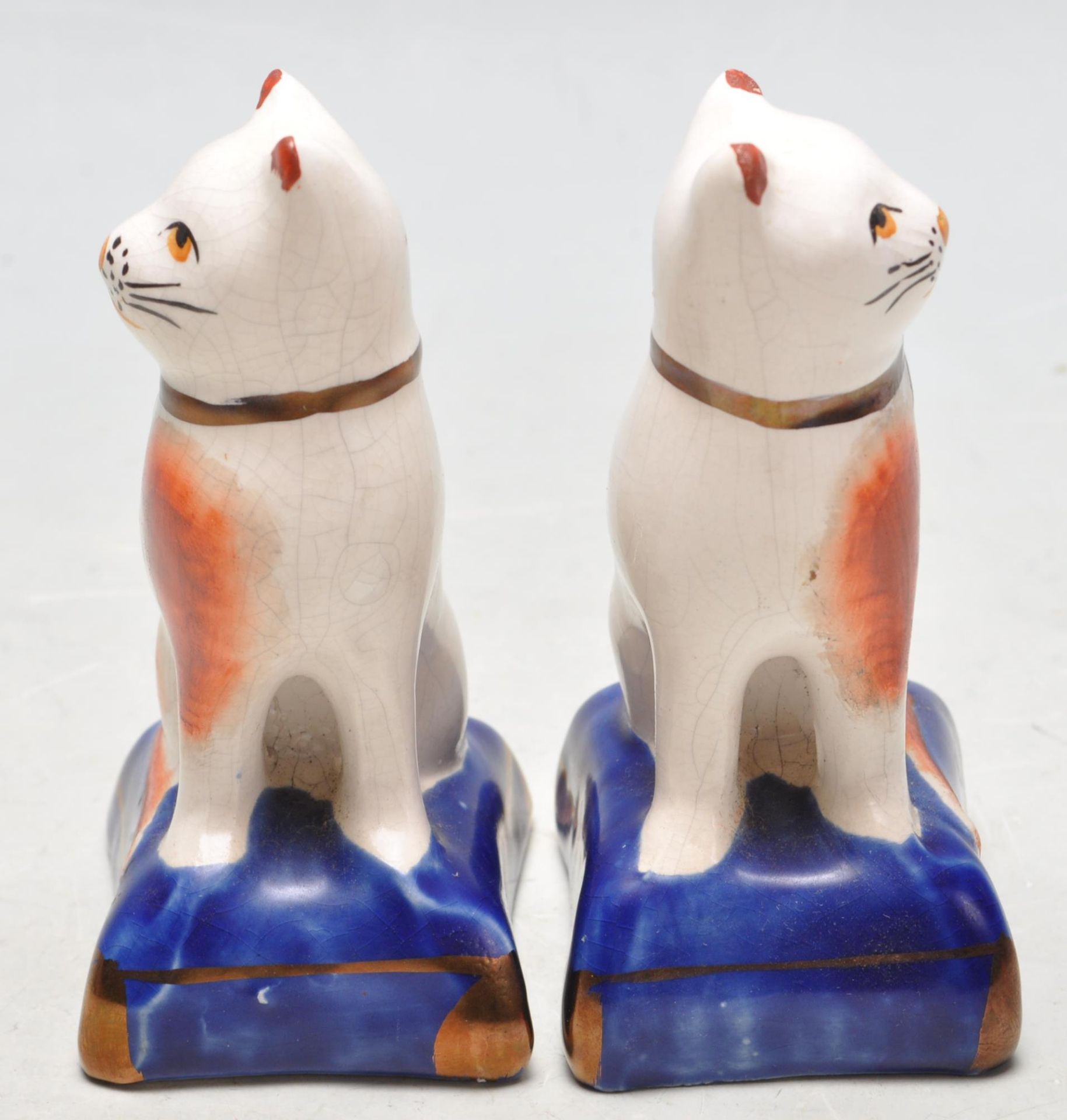 PAIR OF 19TH CENTURY CERAMIC STAFFORDSHIRE CATS - Bild 7 aus 8