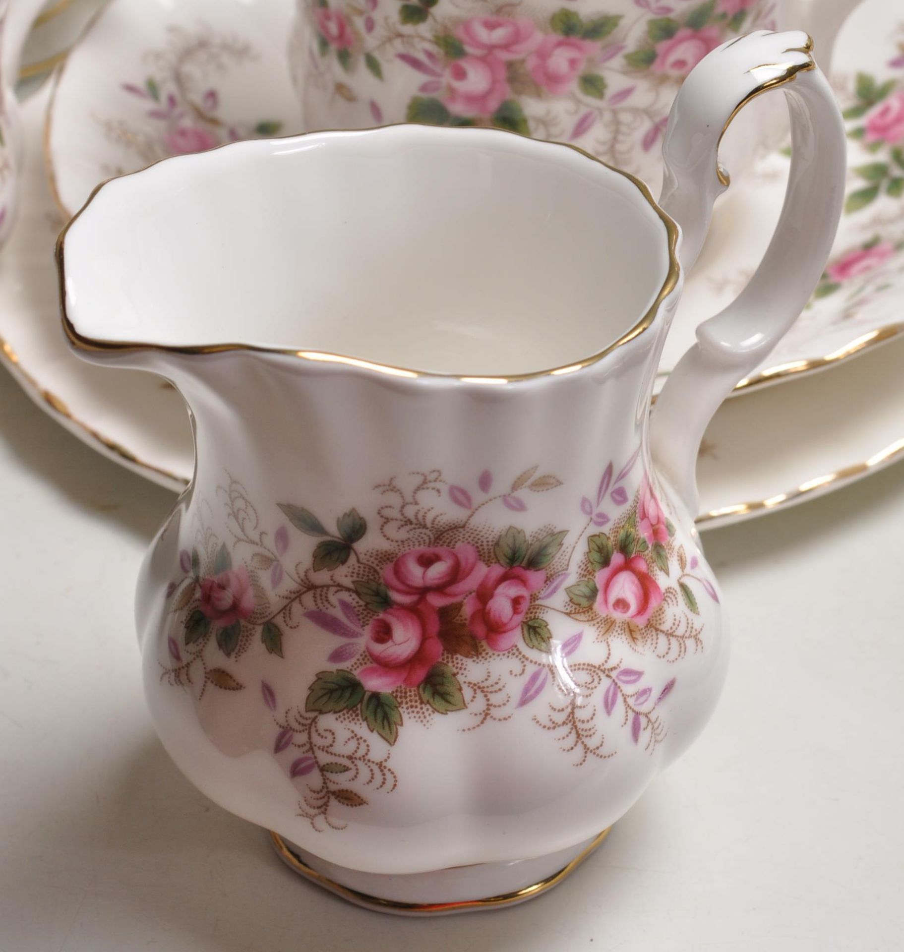 47 PIECES ROYAL ALBERT LAVENDER ROSE PATTERN TEA S - Bild 7 aus 13