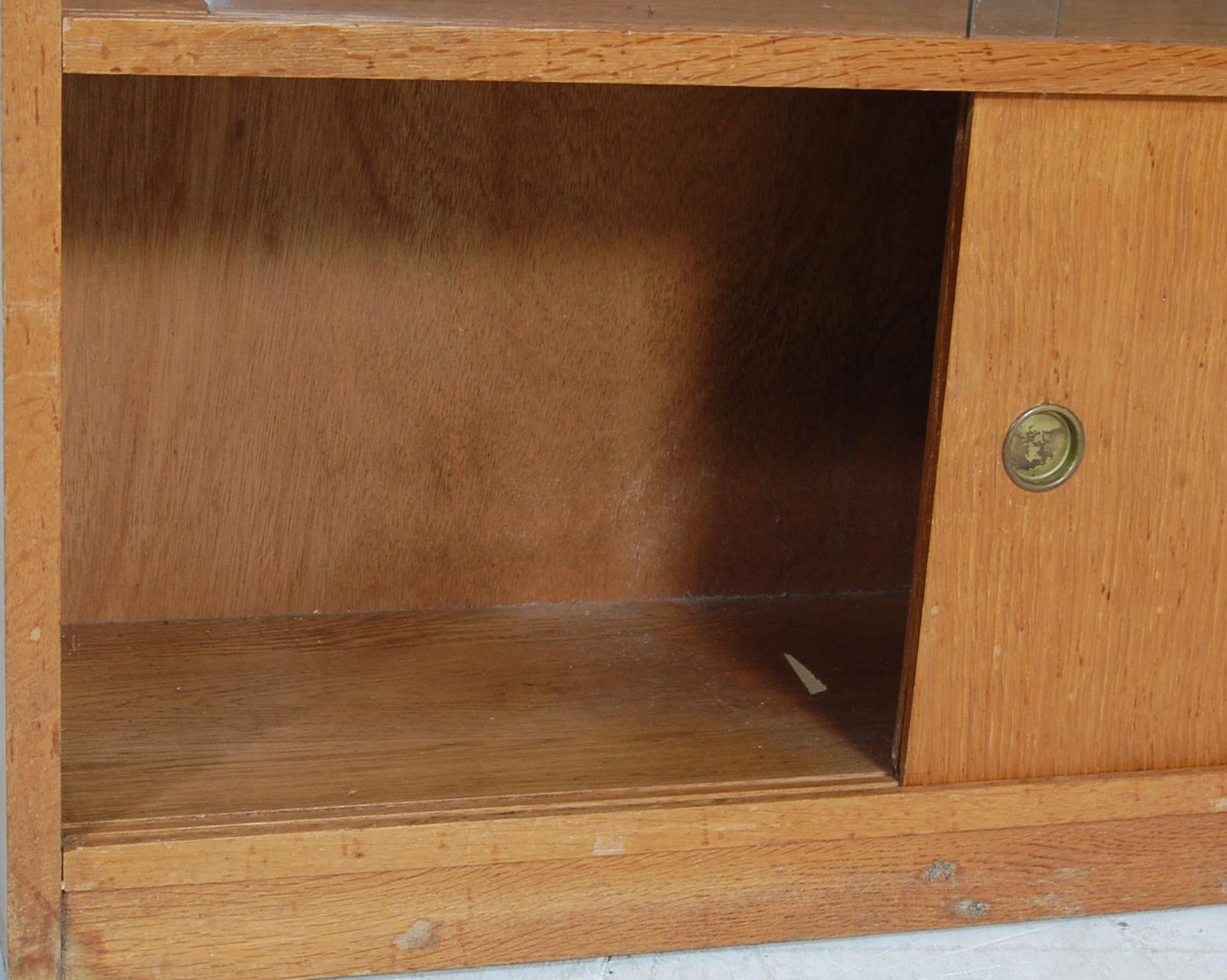 RETRO VINTAGE 1950S OAK STUDENT BUREAU. - Bild 7 aus 7