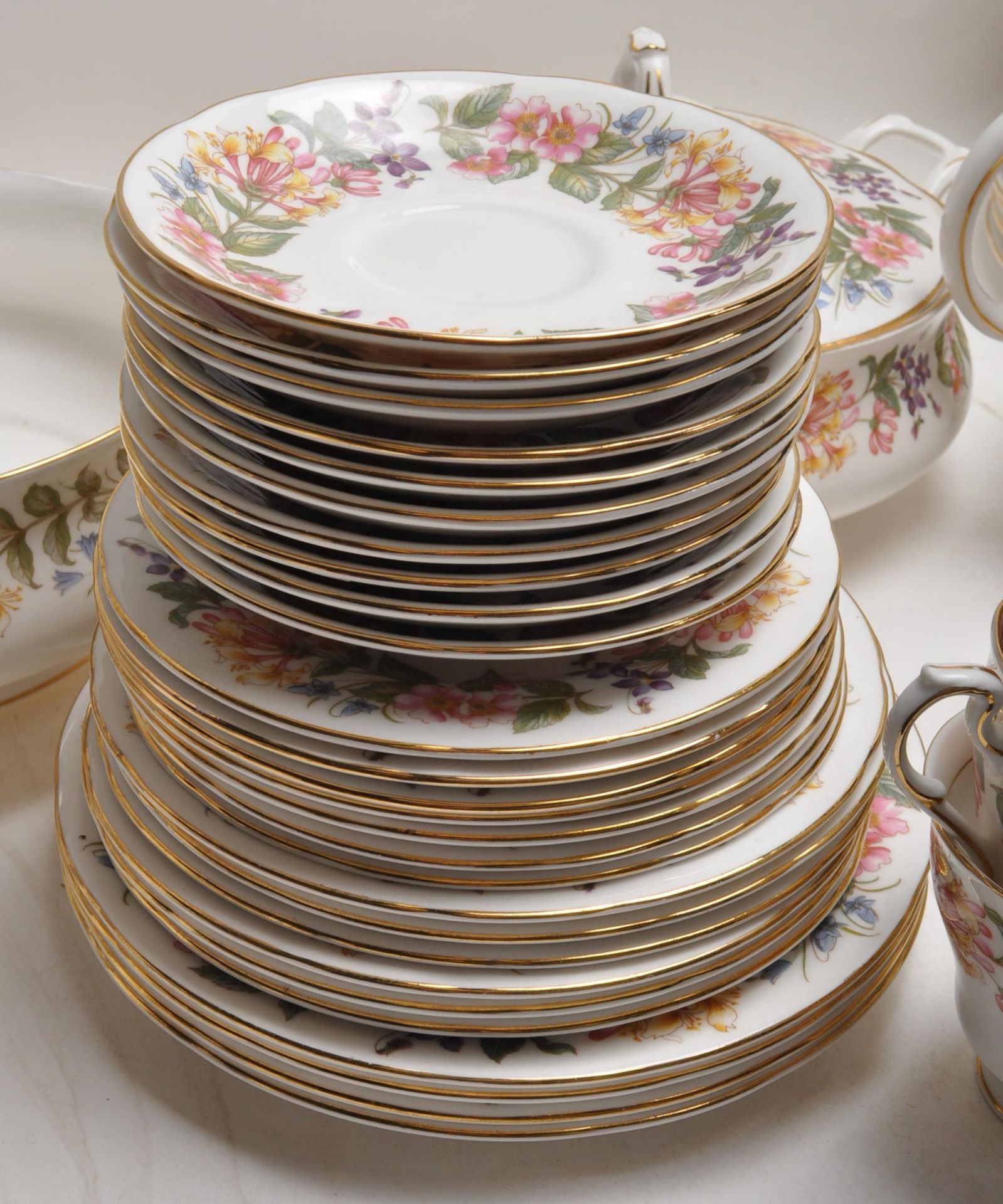 VINTAGE 20TH CENTURY PARAGON COUNTRY LANE PATTERN DINNER SET - Bild 12 aus 16