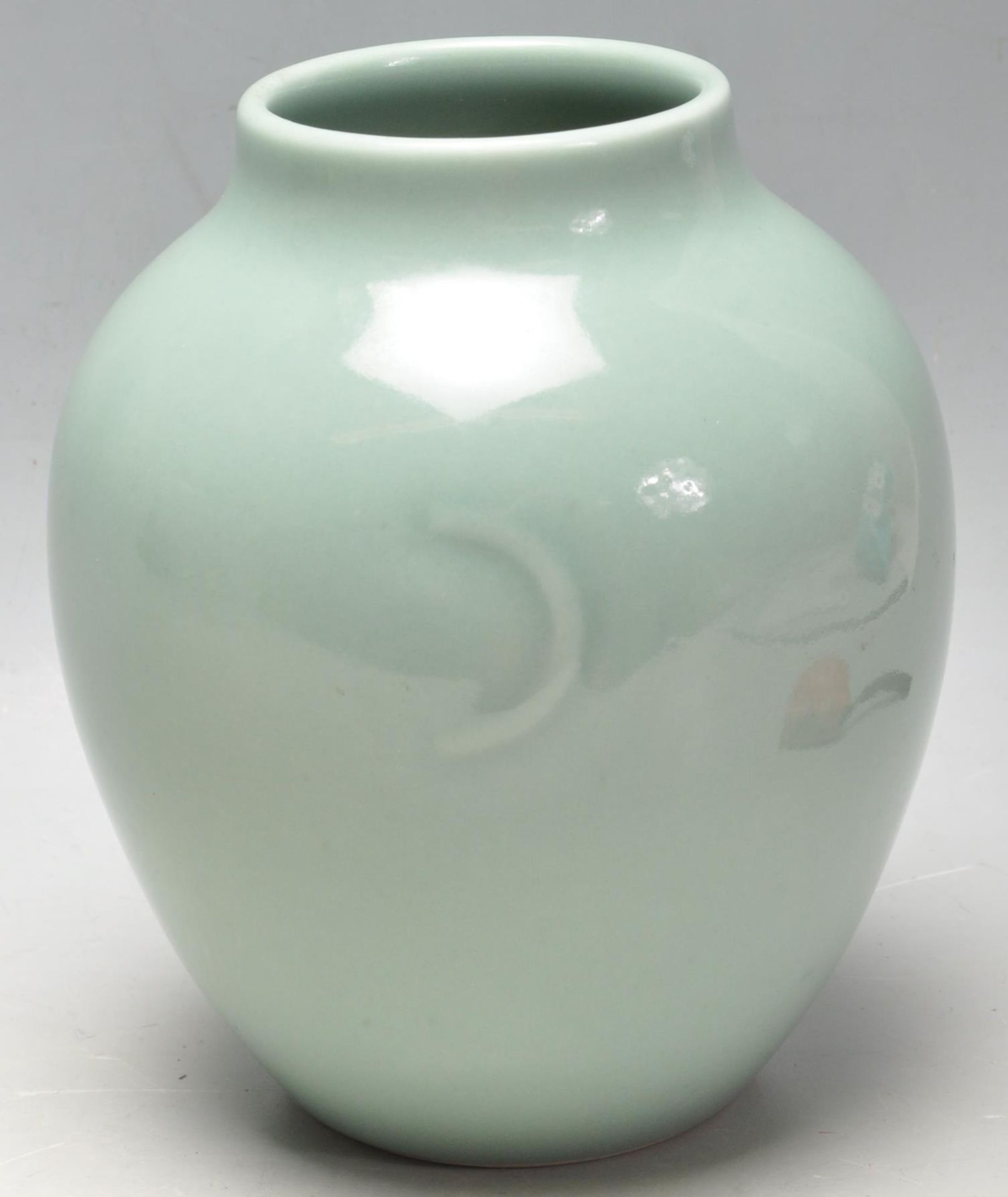 LATE 20TH CENTURY CHINESE MONOCHROME CELADON GINGE