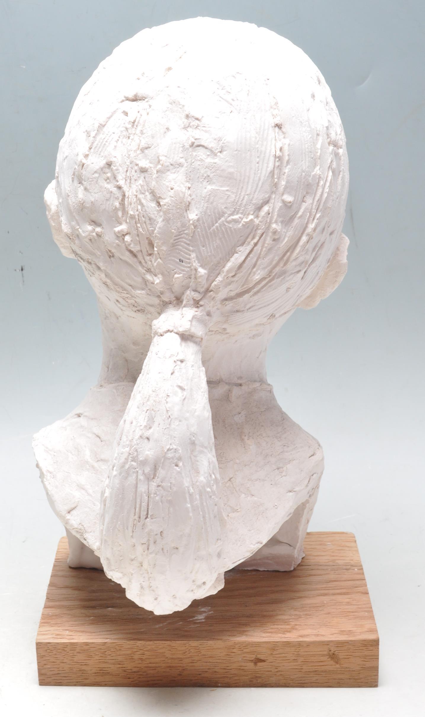 1972 20TH CENTURY PLASTER BUST FEMALE FIGURE KEN HUGHES - Image 3 of 5