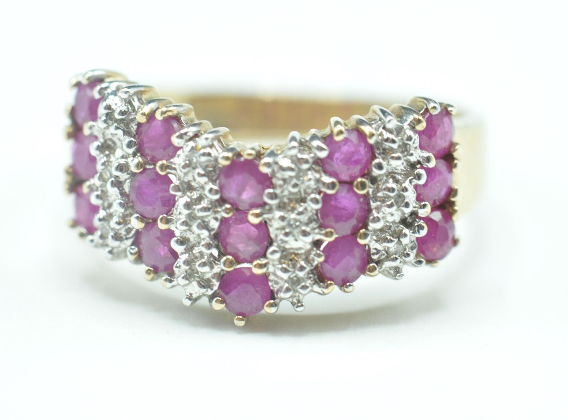 9CT GOLD PINK AND WHITE STONE RING - Image 2 of 6