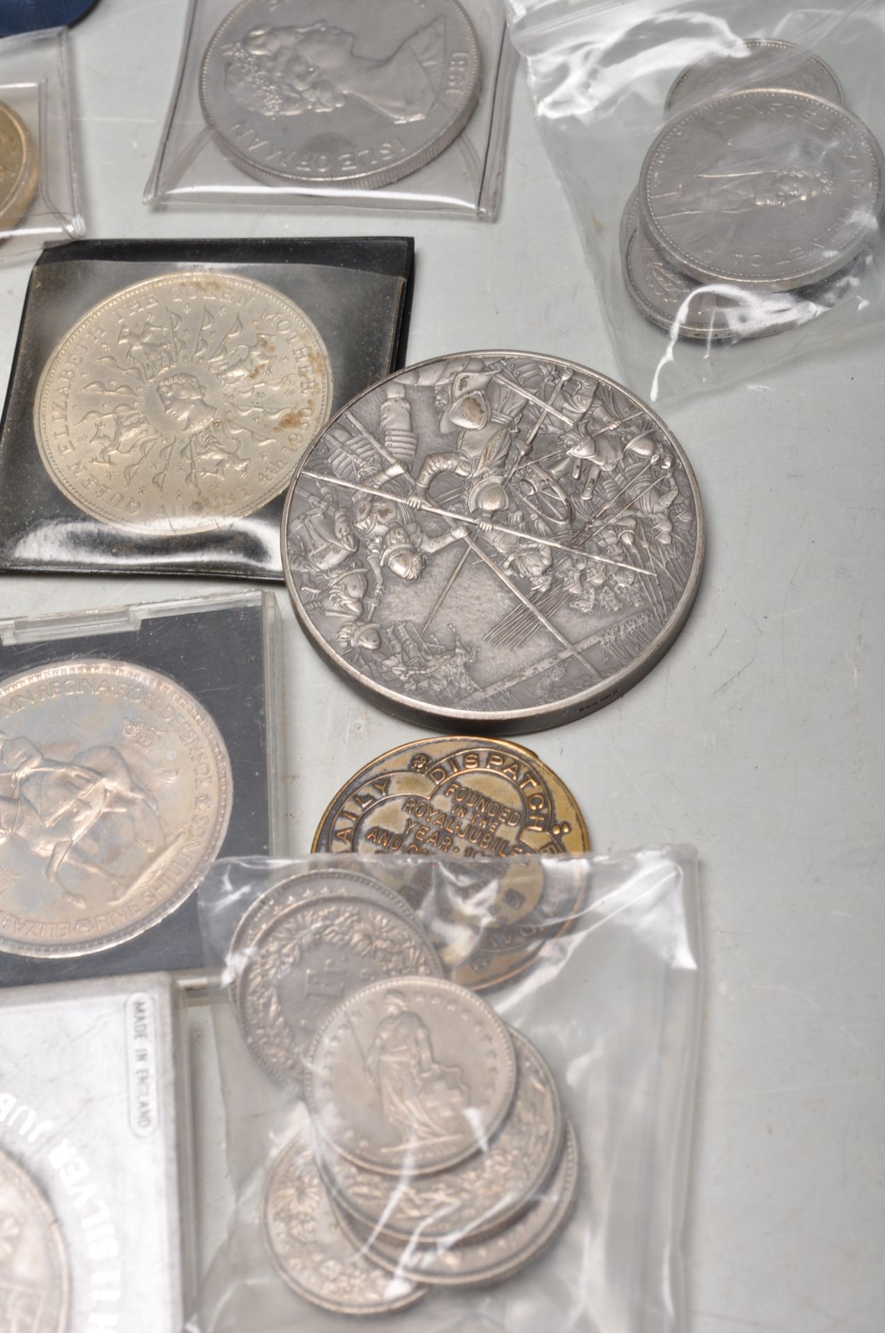 LARGE COLLECTION OF 20TH CENTURY UK CURRENCY AND COMMORATIVE COINS - Bild 12 aus 14