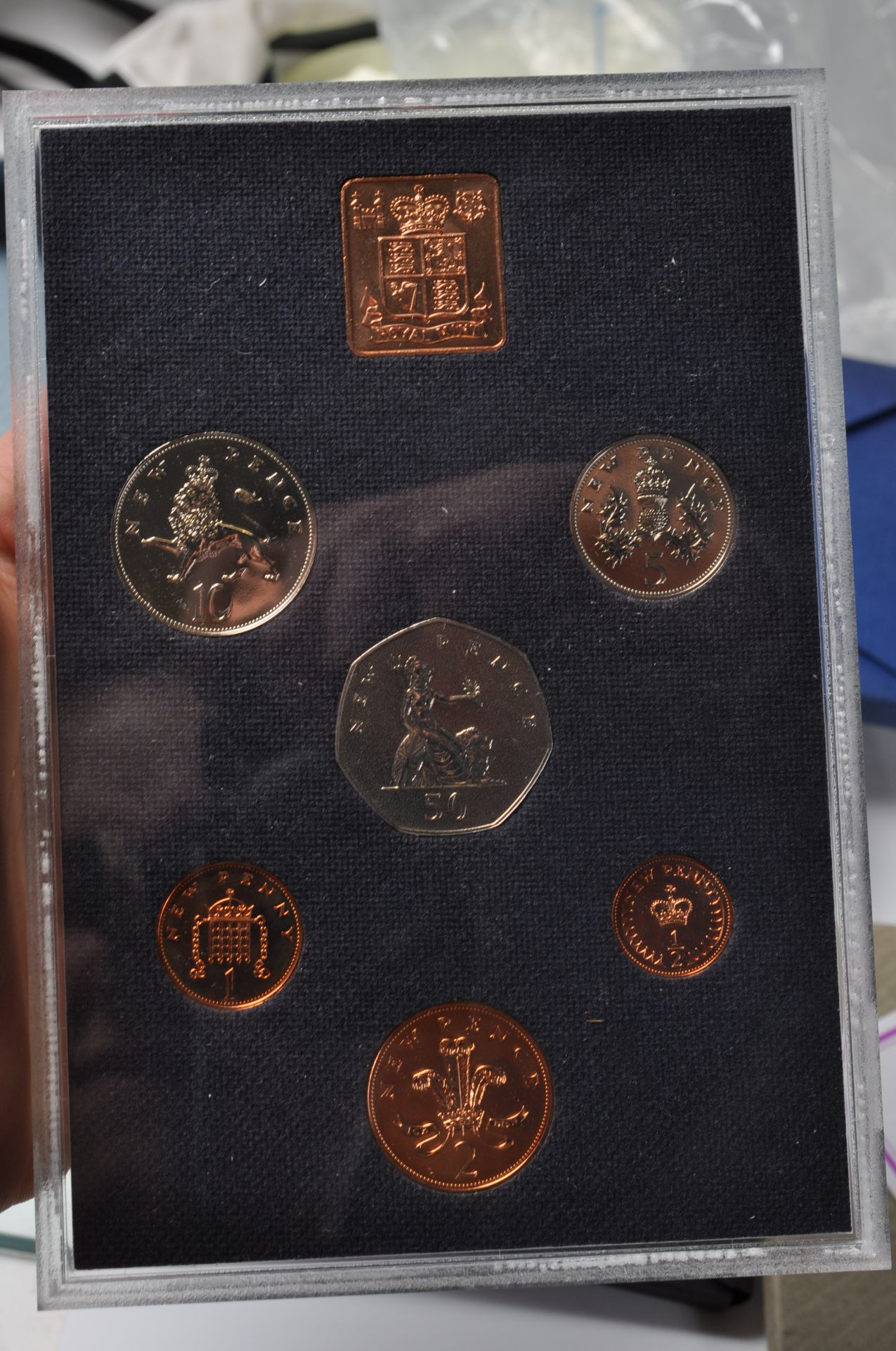 NINE 1970'S AND 80'S GREAT BRITAIN AND NORTHERN IRELAND COIN SETS - Bild 7 aus 11