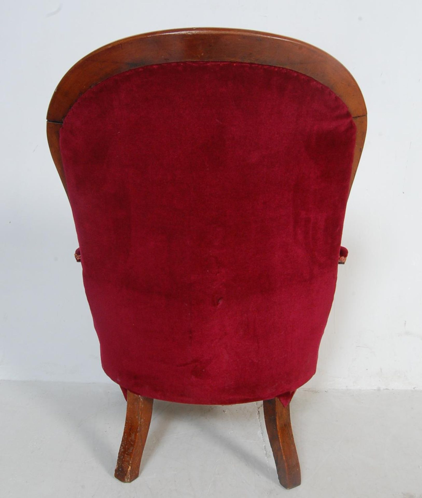 19TH CENTURY VICTORIAN MAHOGANY SPOON BACK ARMCHAIR - Bild 7 aus 8