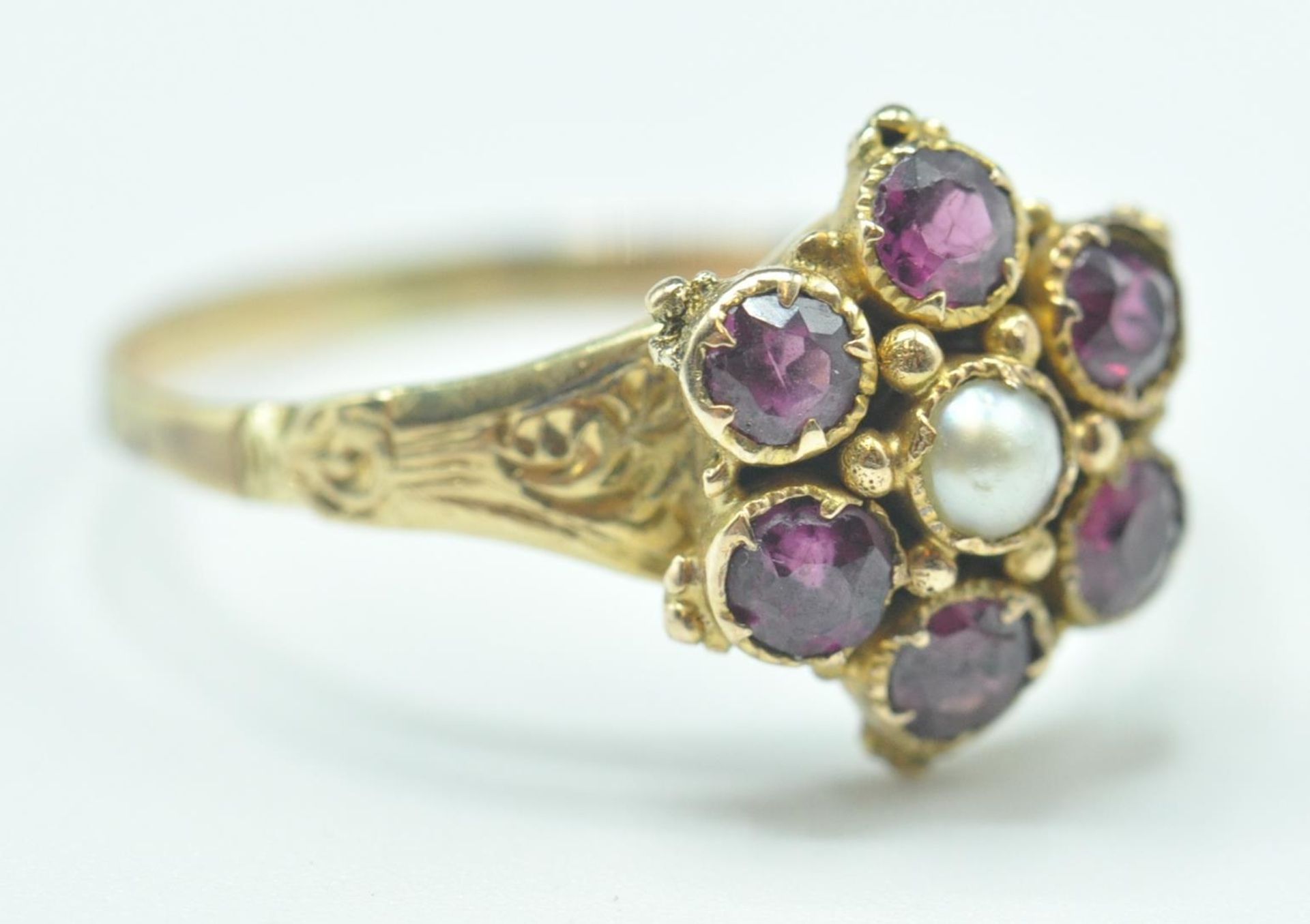 VICTORIAN GARNET AND PEARL RING