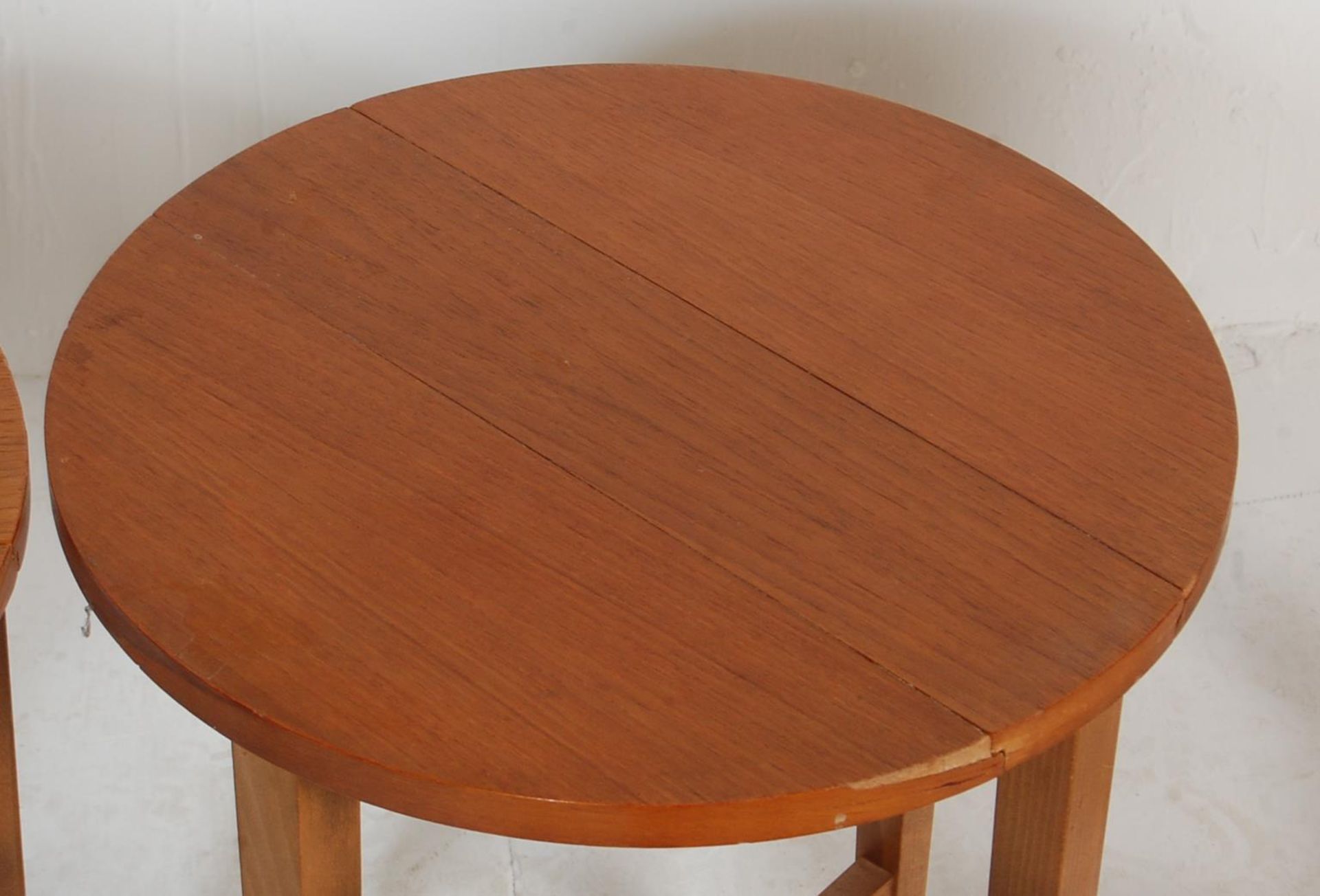 VINTAGE RETRO 20TH CENTURY TEAK WOOD NEST OF TABLES - Bild 6 aus 8