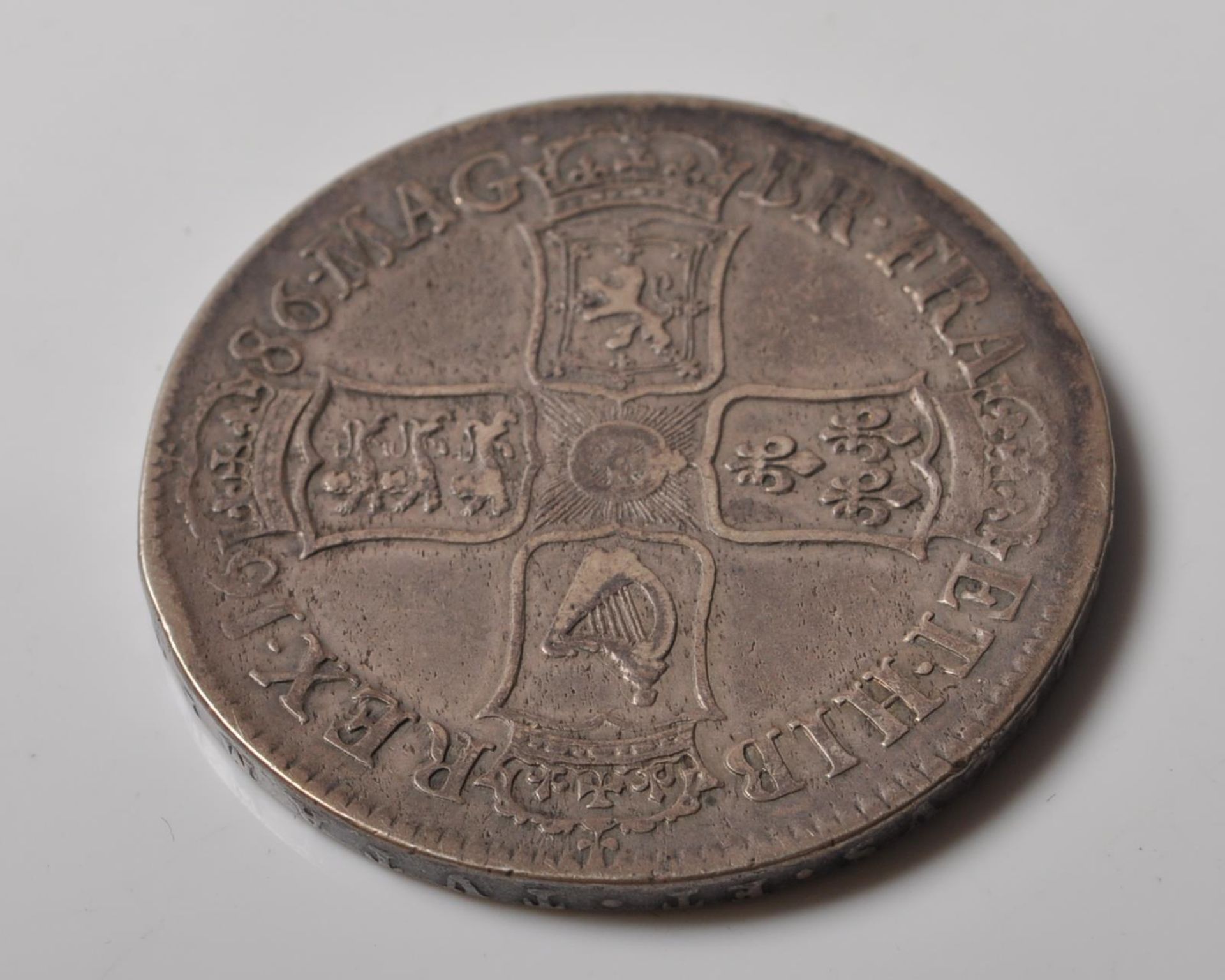 CHARLES II 1686 SILVER CROWN COIN - Bild 3 aus 4