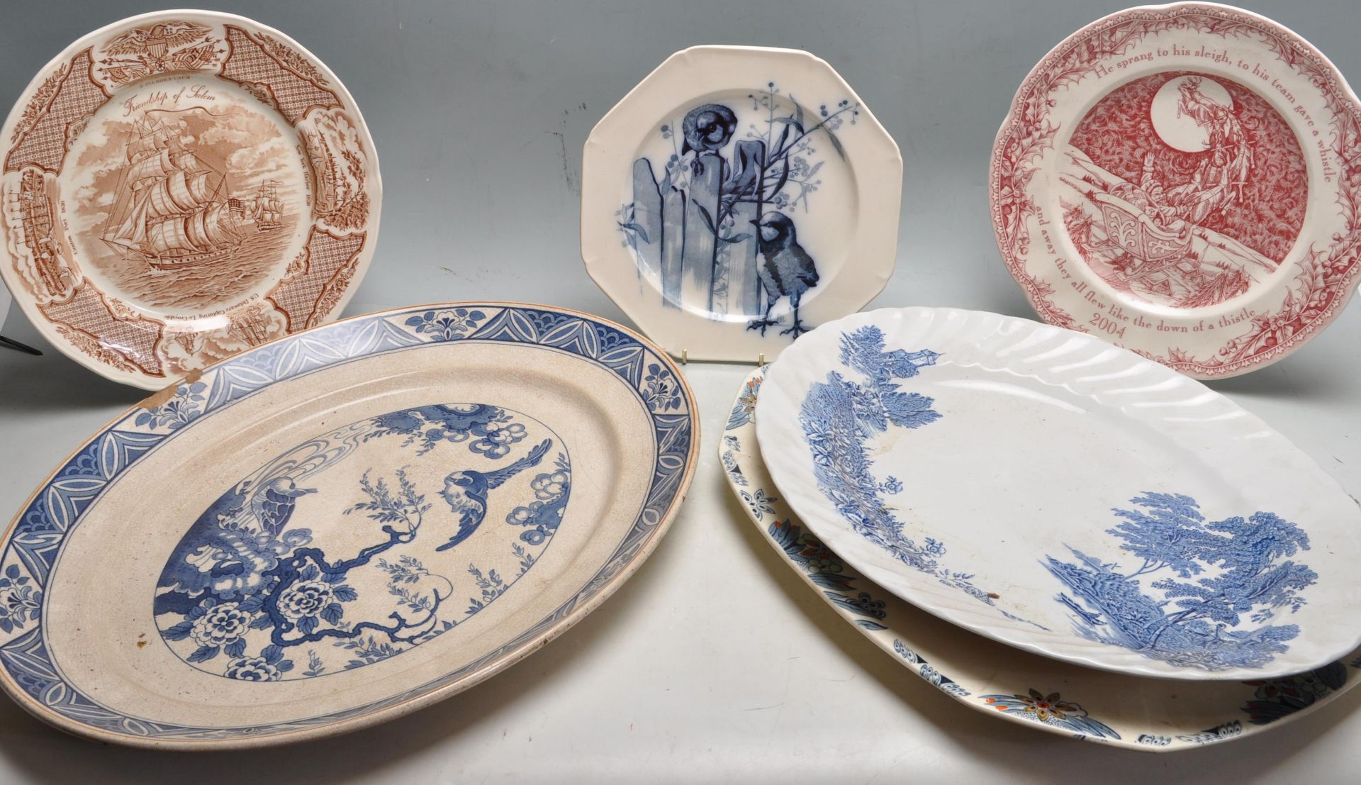 ANTIQUE AND 20TH CENTURY ENGLISH PORCELAIN PLATES AND PLATTERS