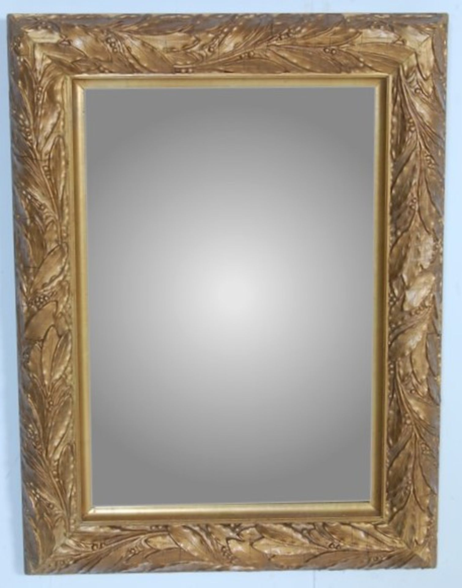 19TH CENTURY VICTORIAN GILD AND GESSO MIRROR