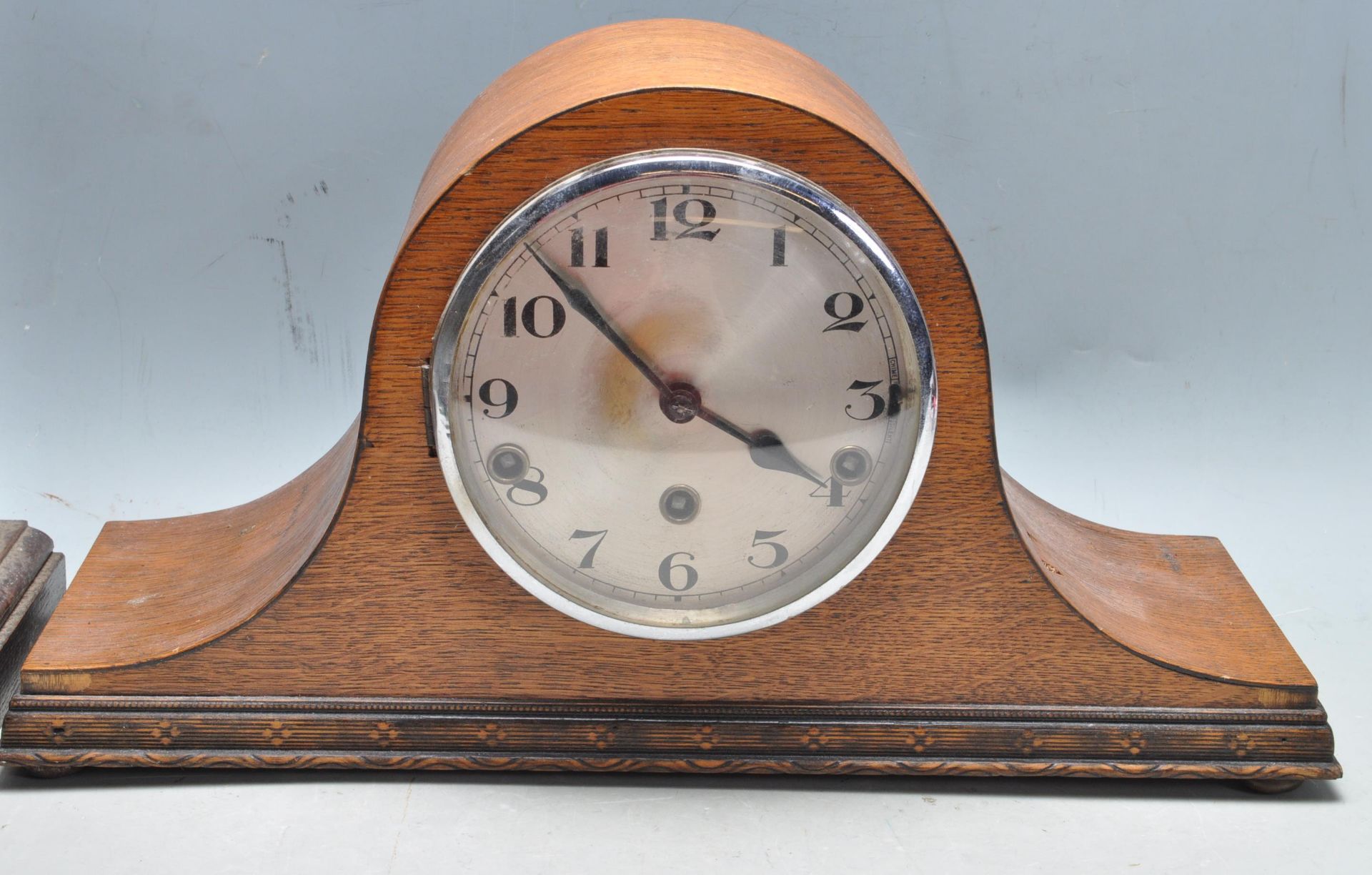 COLLECTION OF THREE EARLY 20TH CENTURY MANTEL CLOCKS - Bild 5 aus 5