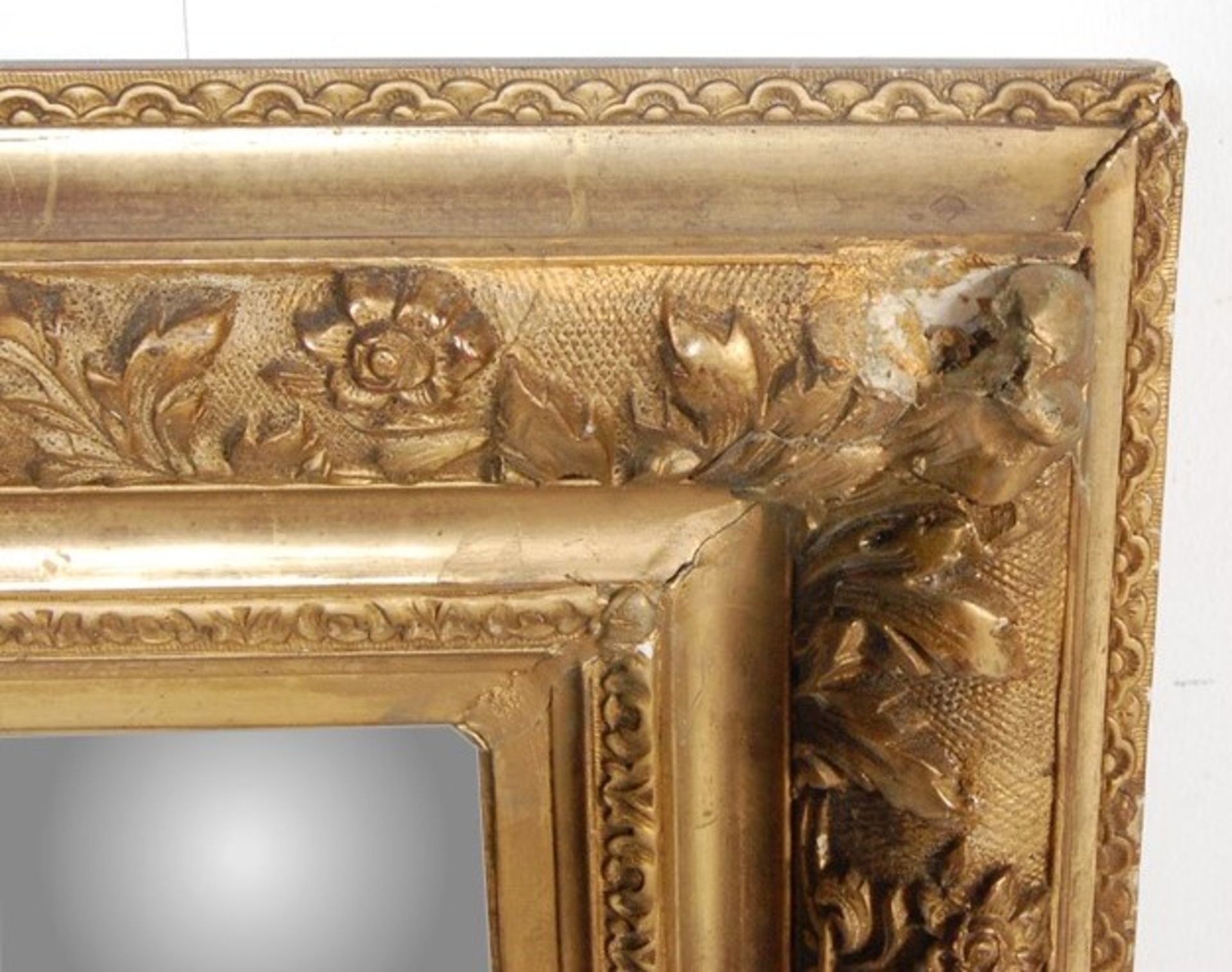 19TH CENTURY VICTORIAN GILT WOOD CUSHION MIRROR AND ANOTHER - Bild 21 aus 21