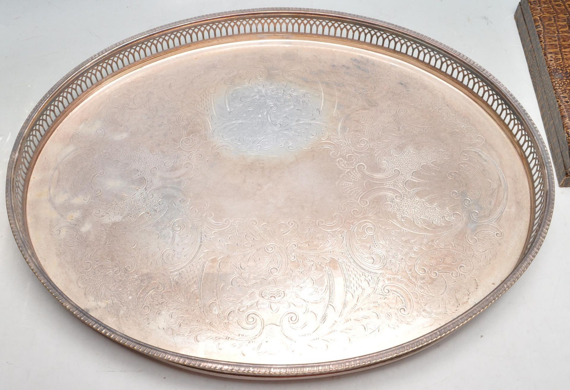COLLECTION OF EARLY AND LATER 20TH CENTURY SILVER PLATED TABLE WARE - Image 17 of 17