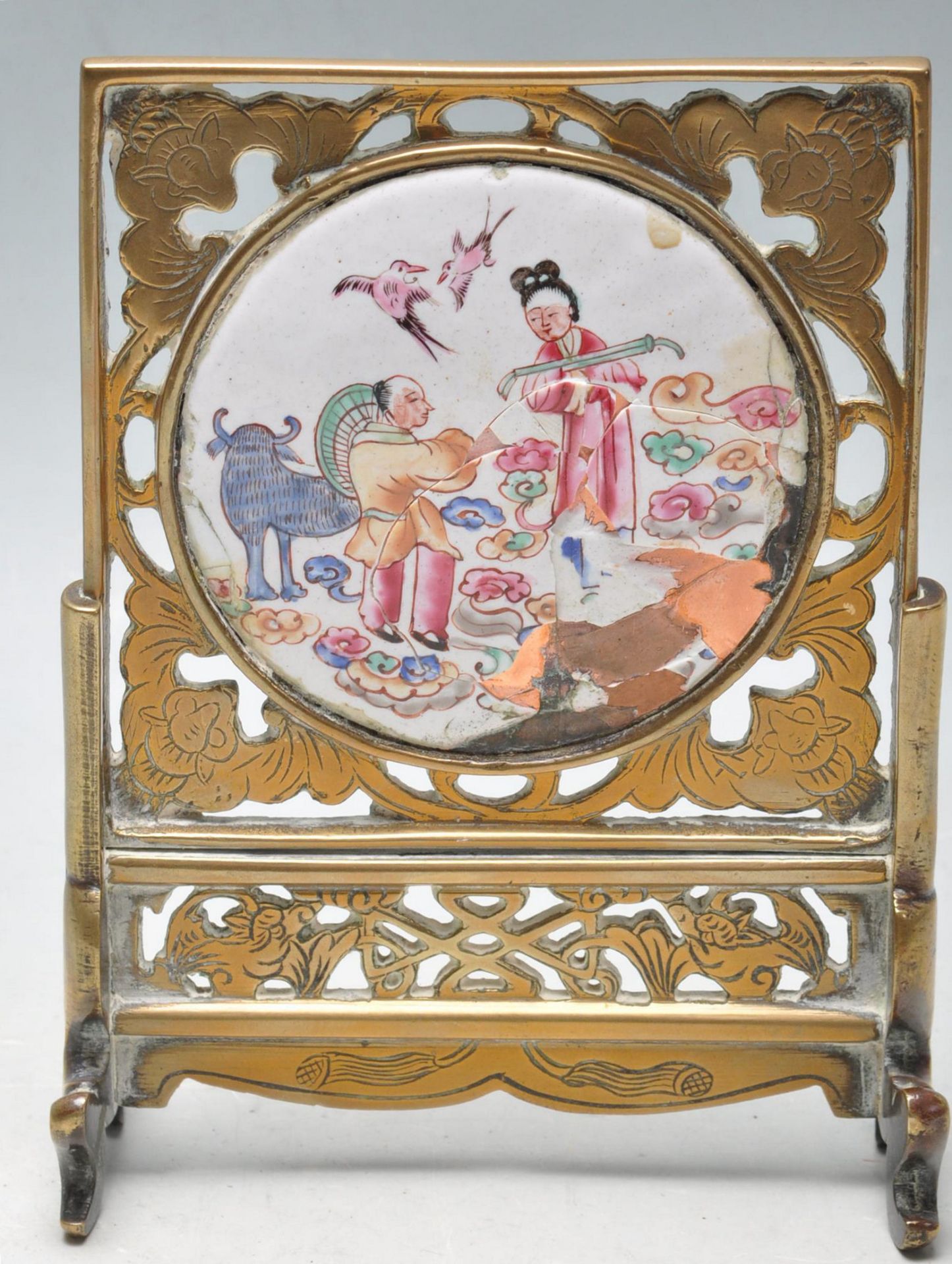 19TH CENTURY CHINESE BRASS AND ENAMEL TABLE SCREEN