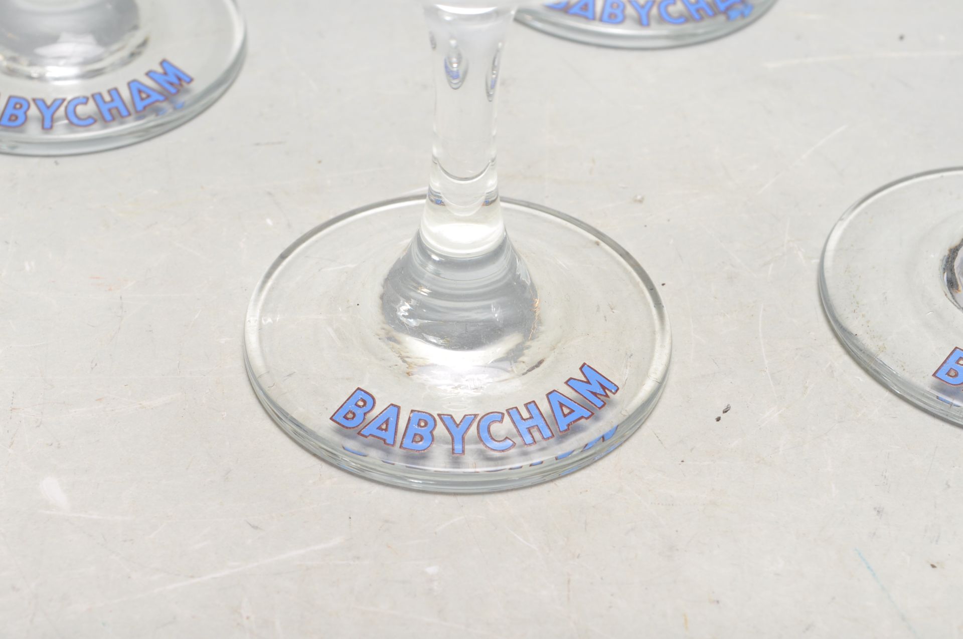 VINTAGE RETRO MID CENTURY BABYCHAM GLASSES - Image 3 of 5