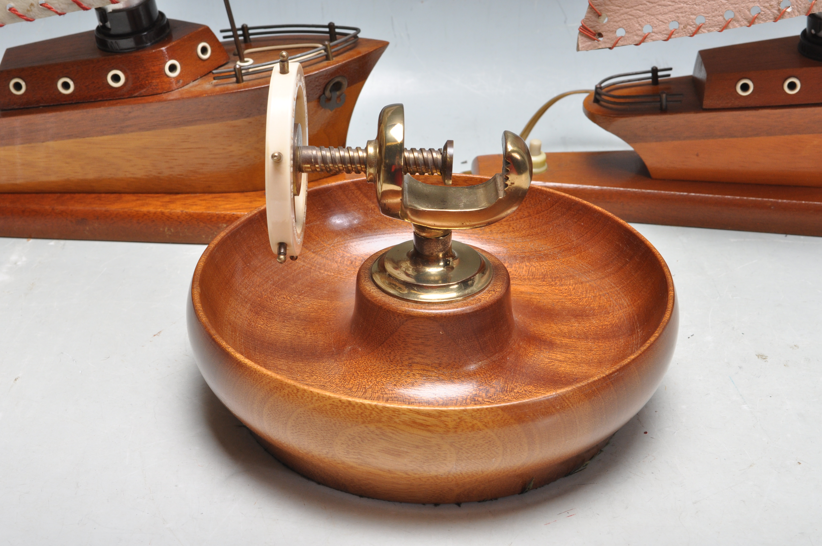 PAIR OF RETRO BOAT LAMPS AND NAUTICAL NUT CRACKER - Image 2 of 9