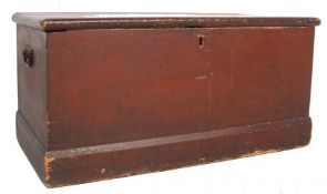 VICTORIAN 19TH CENTURY MAHOGANY BLANKET BOX COFFER